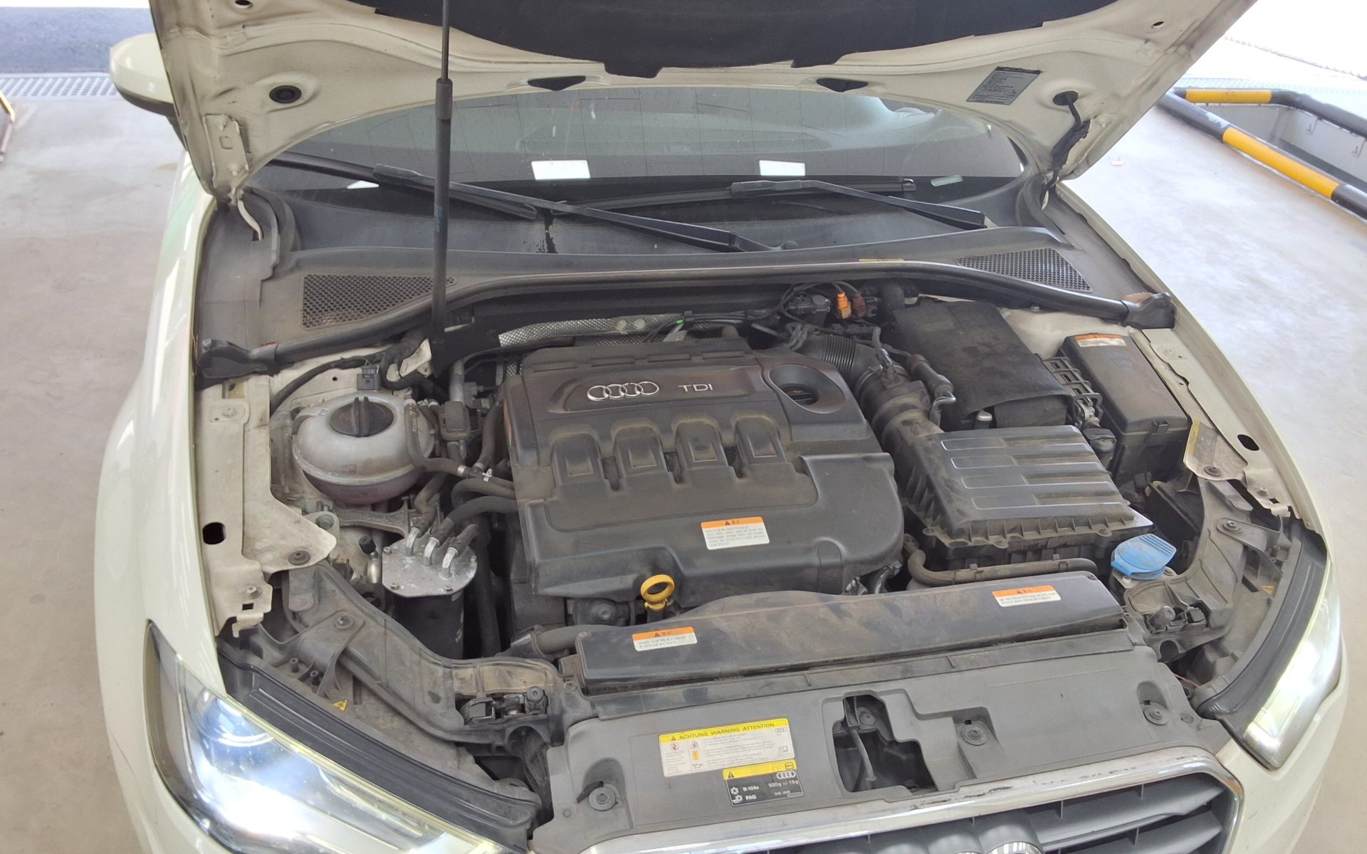 أودي إيه 3 (3Rd Gen) 2.0 TDI Dynamic 2014