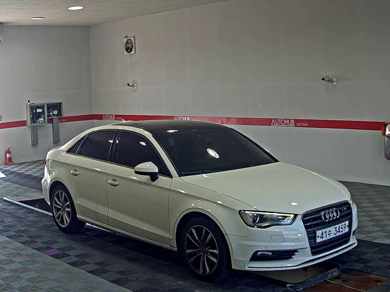 أودي إيه 3 (3Rd Gen) 2.0 TDI Dynamic 2014