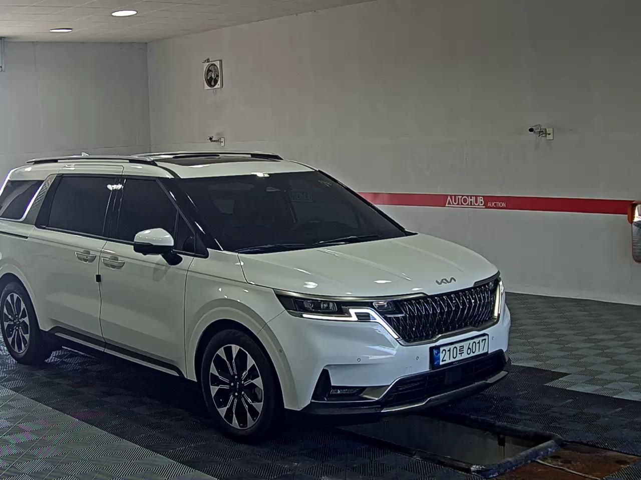 2022 - kia carnival