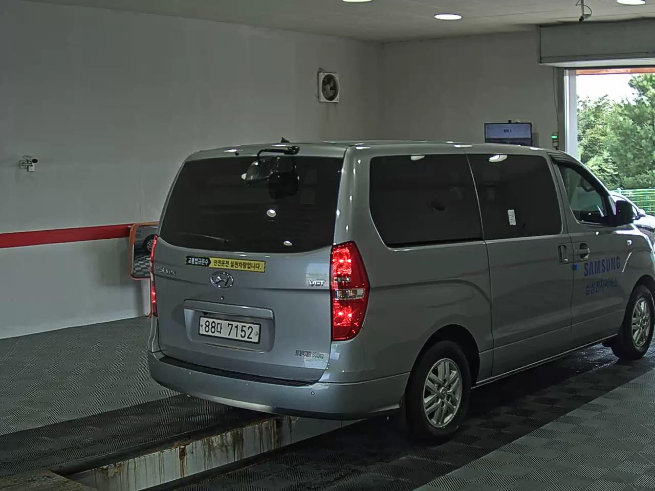 هيونداي الجديد جراند ستاركس 3 Seater ديزل فان سمارت 2021 VAN SMART