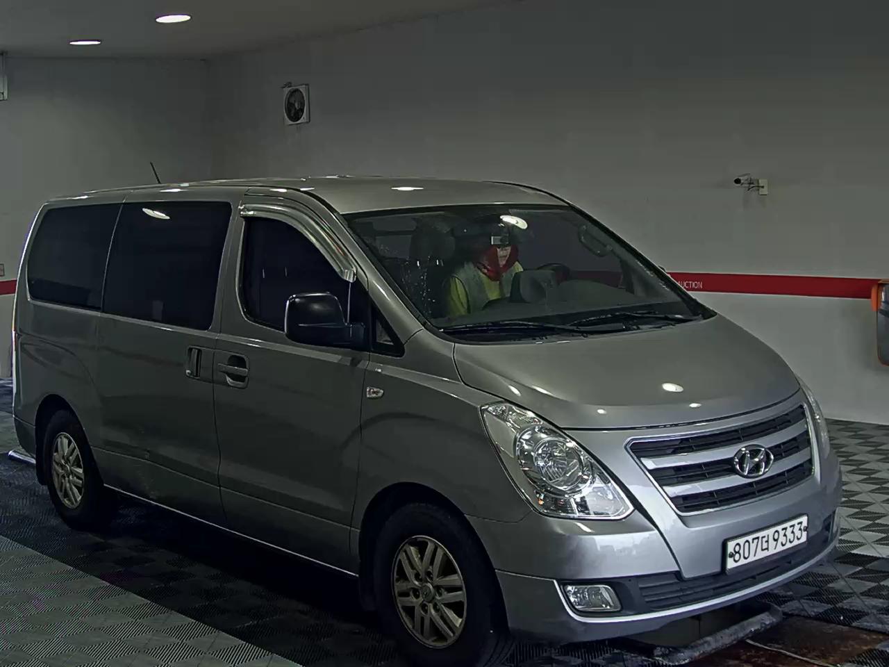 هيونداي جراند ستاركس 3 Seater ديزل فان سمارت 2017 VAN SMART