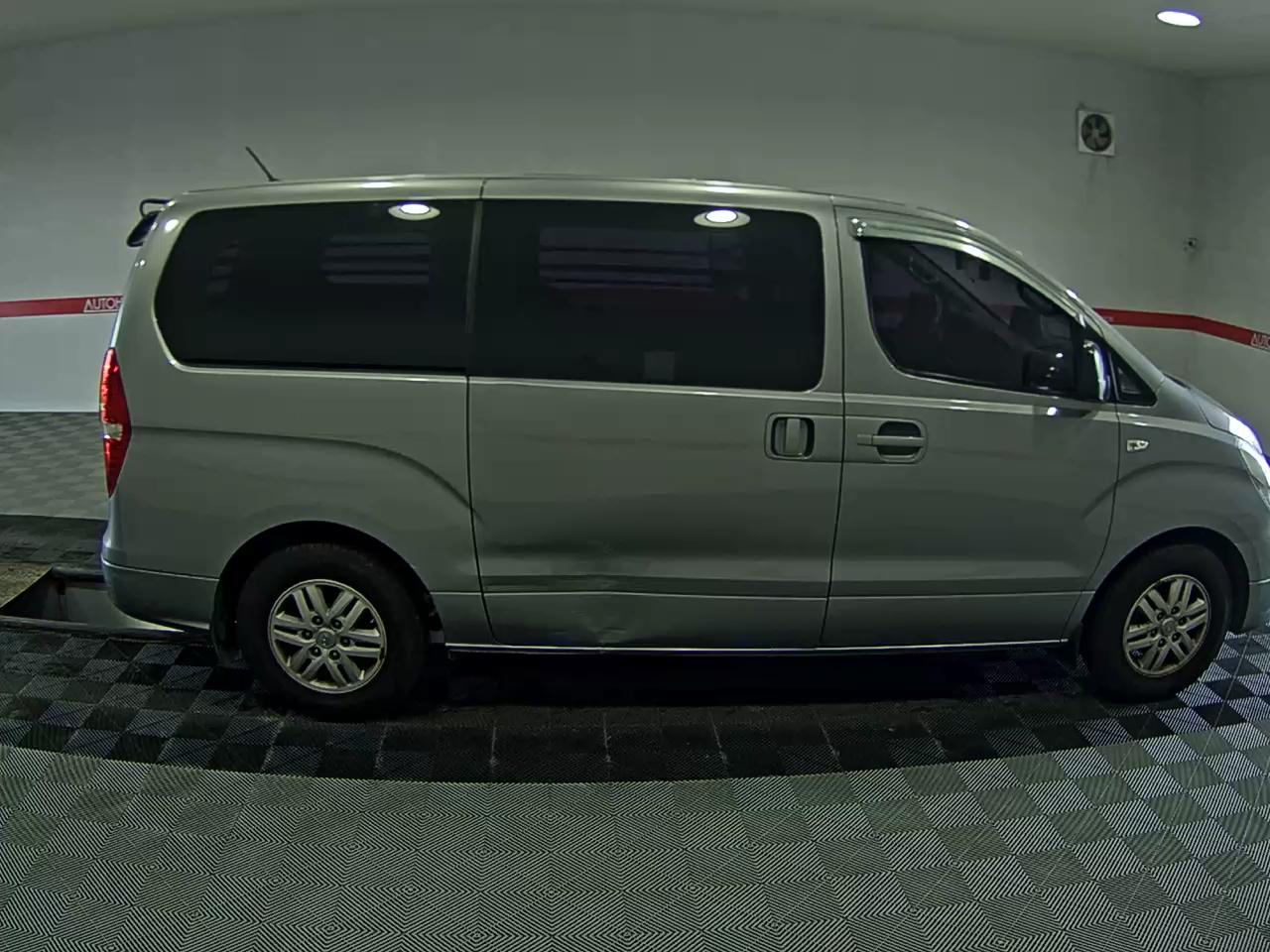 هيونداي جراند ستاركس 3 Seater ديزل فان سمارت 2017 VAN SMART