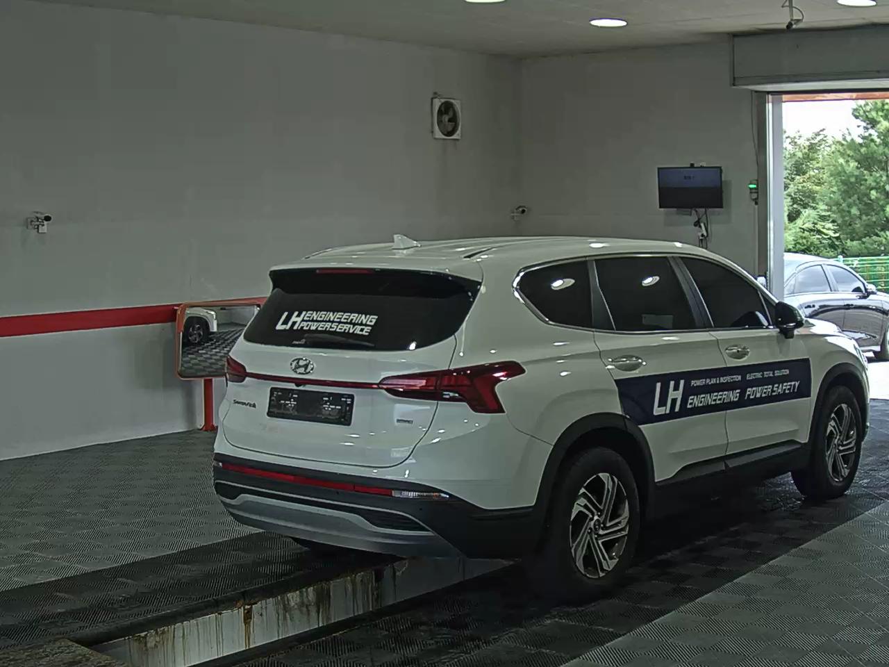 هيونداي سانتافي 2022 دفع رباعي إكسكلوسيف