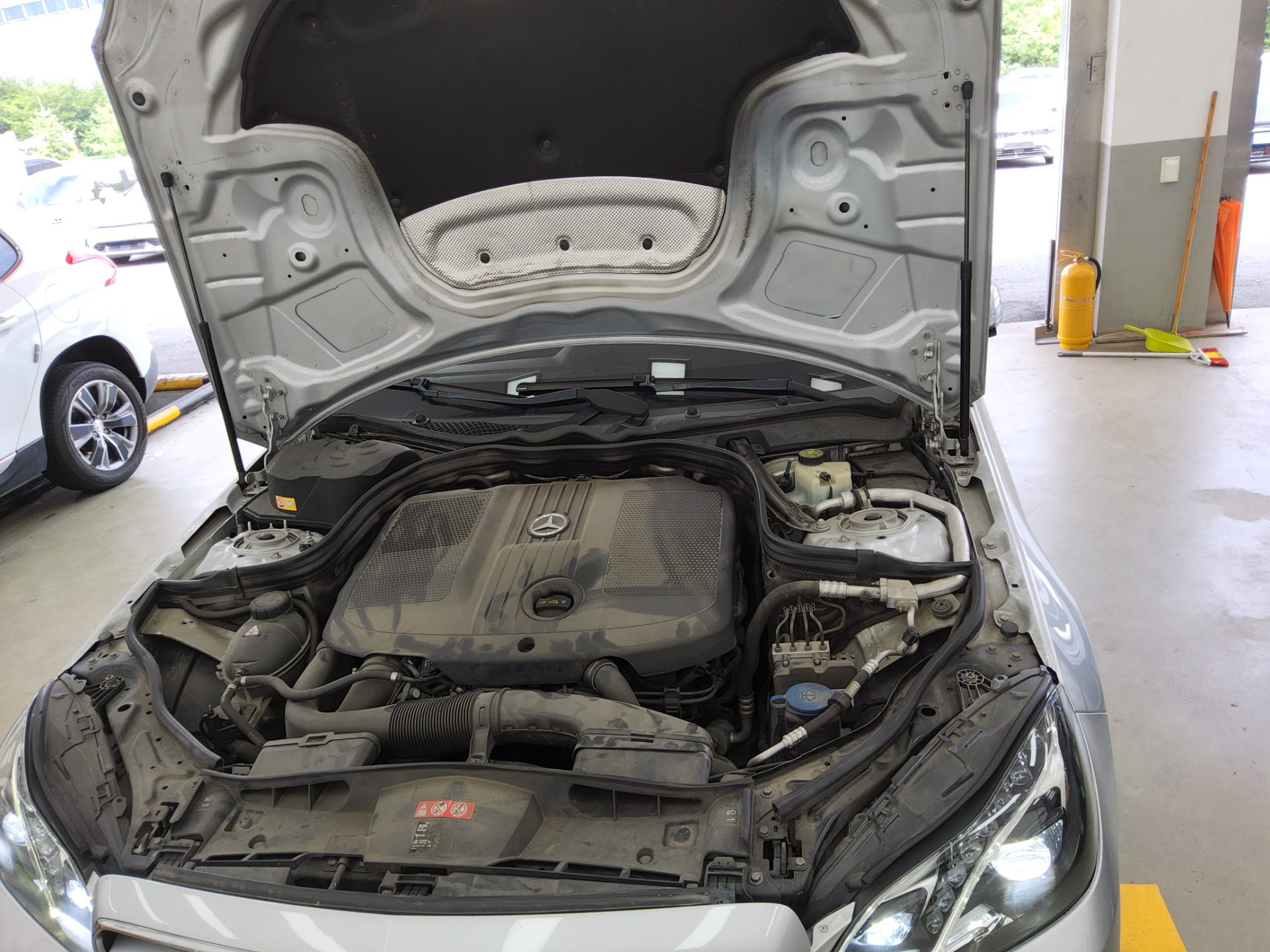 مرسيدس بنز E Class (4Th Gen) E250 Cdi فورماتيك 2014 4MATIC