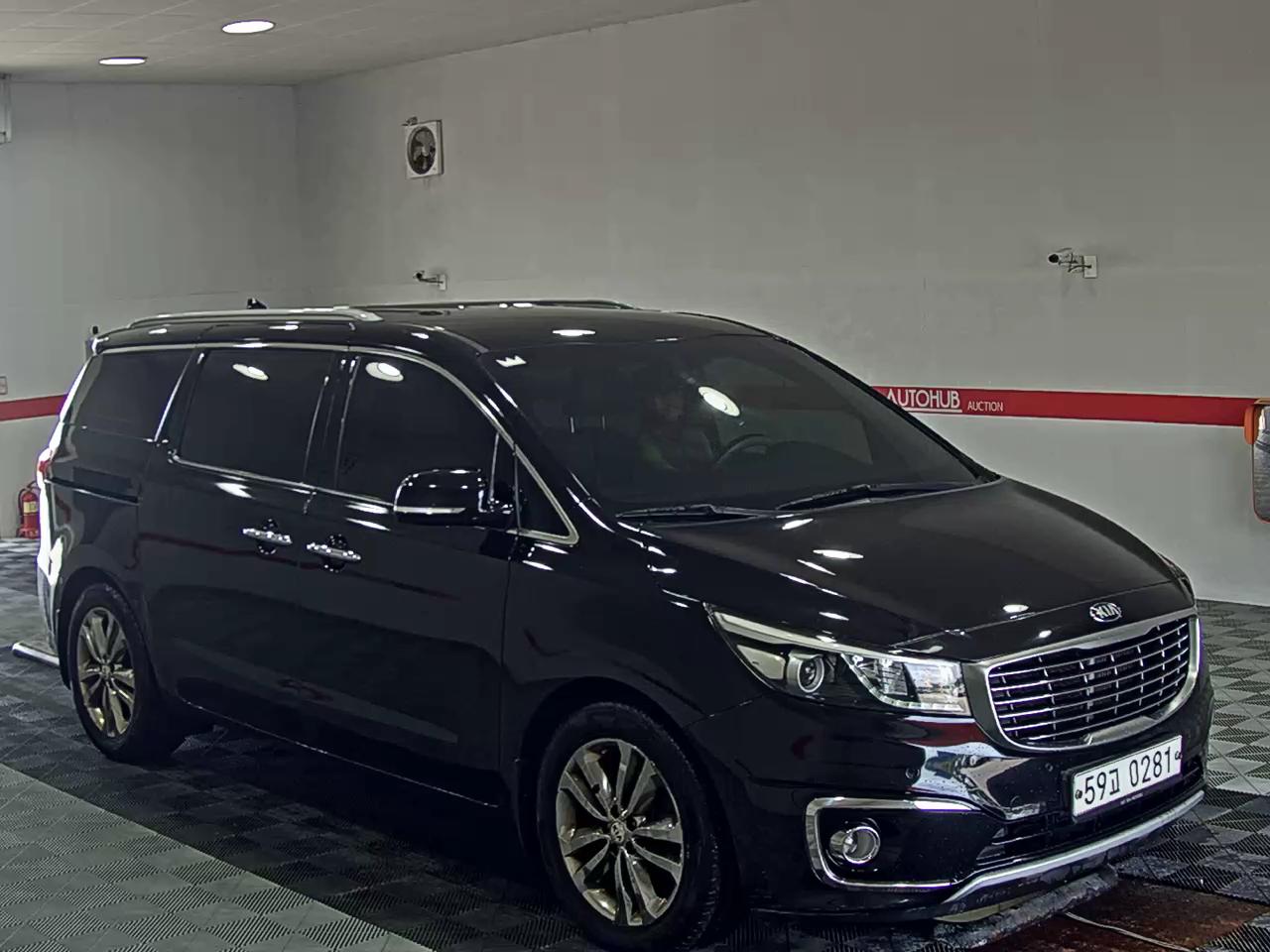 2017 - kia carnival