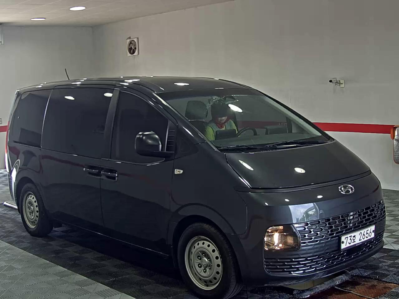 هيونداي ستاريا 2022 SMART