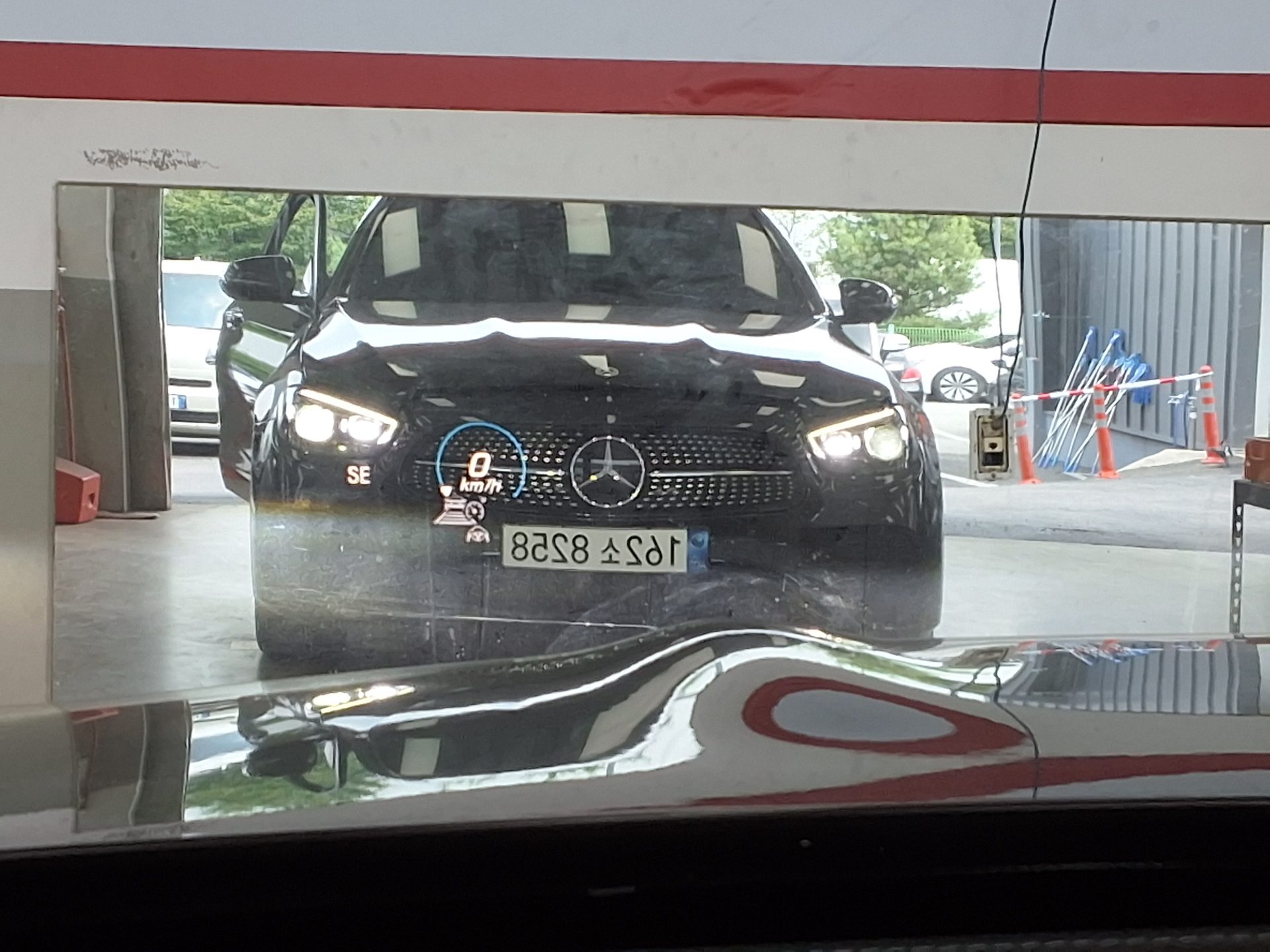 مرسيدس بنز E Class (5Th Gen) E350 فورماتيك AMG Line 2022 4MATIC LINE