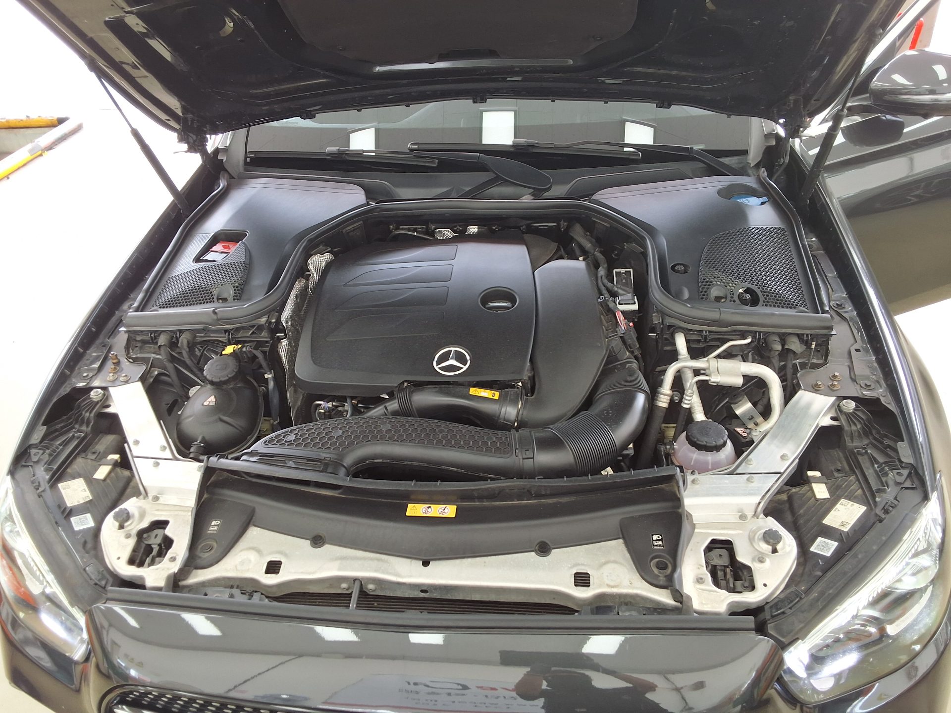 مرسيدس بنز E Class (5Th Gen) E350 فورماتيك AMG Line 2022 4MATIC LINE