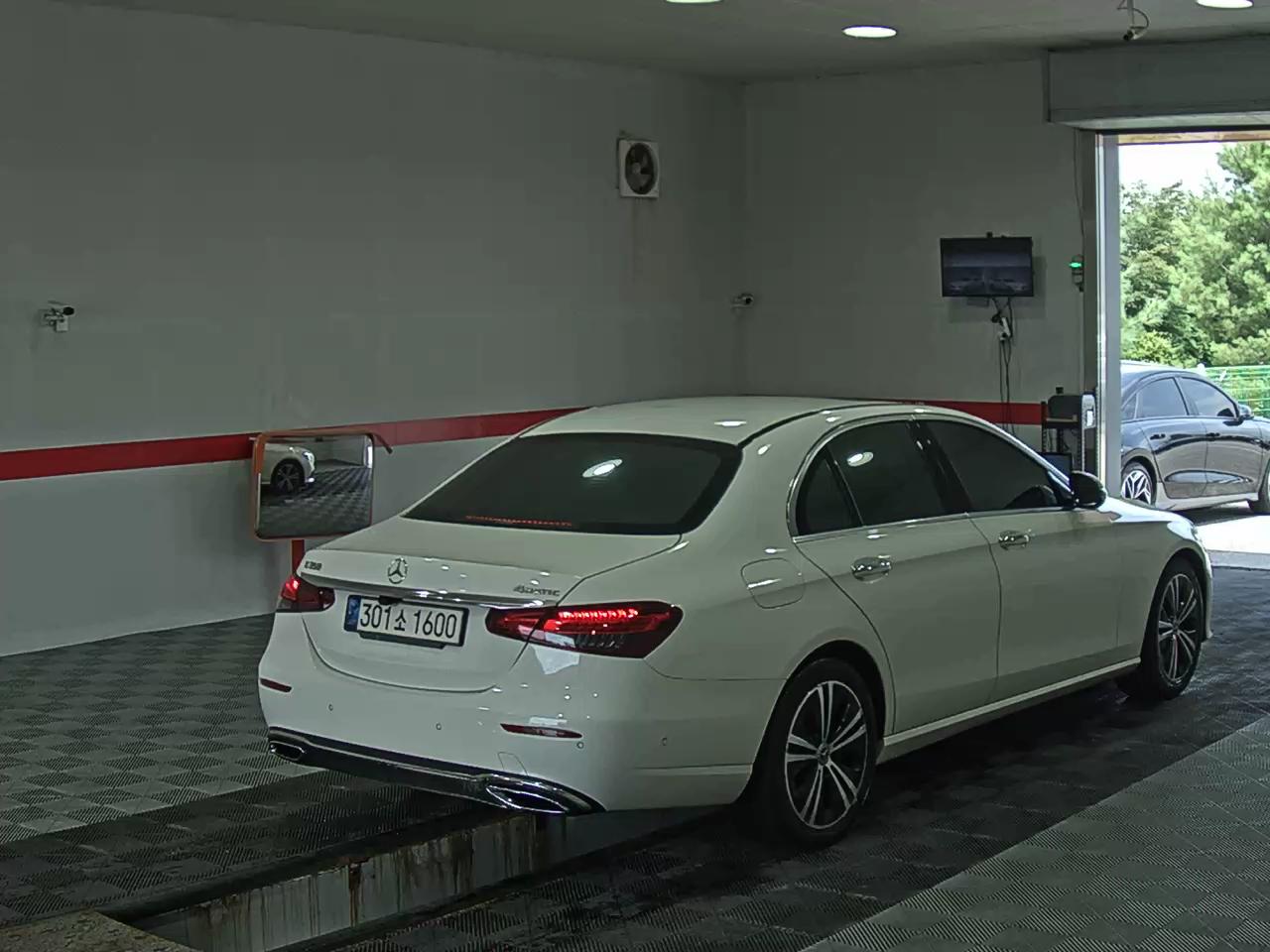 مرسيدس بنز E Class (5Th Gen) E250 Avantgarde 2021 E250