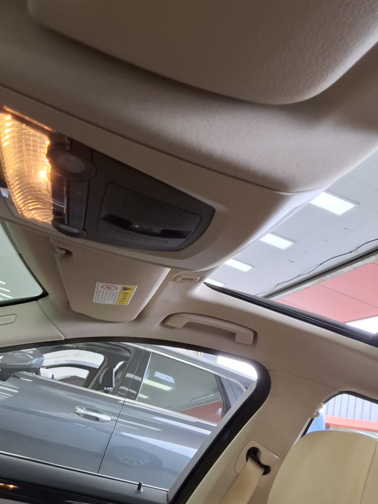 بي إم دبليو 5 Series (6Th Gen) 528I 2012 528i