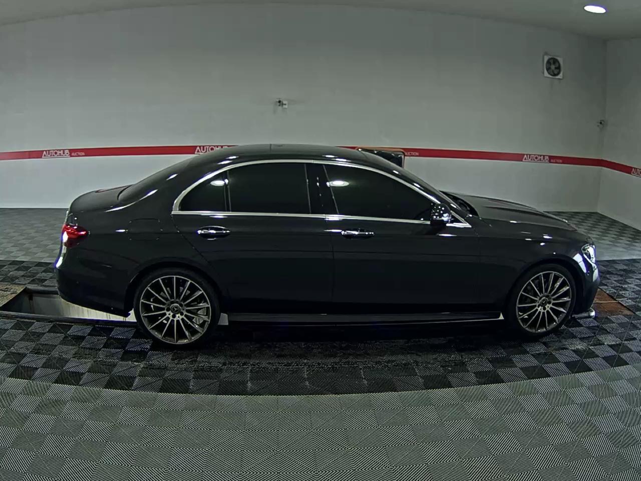 مرسيدس بنز E Class (5Th Gen) E350 فورماتيك AMG Line 2022 4MATIC LINE