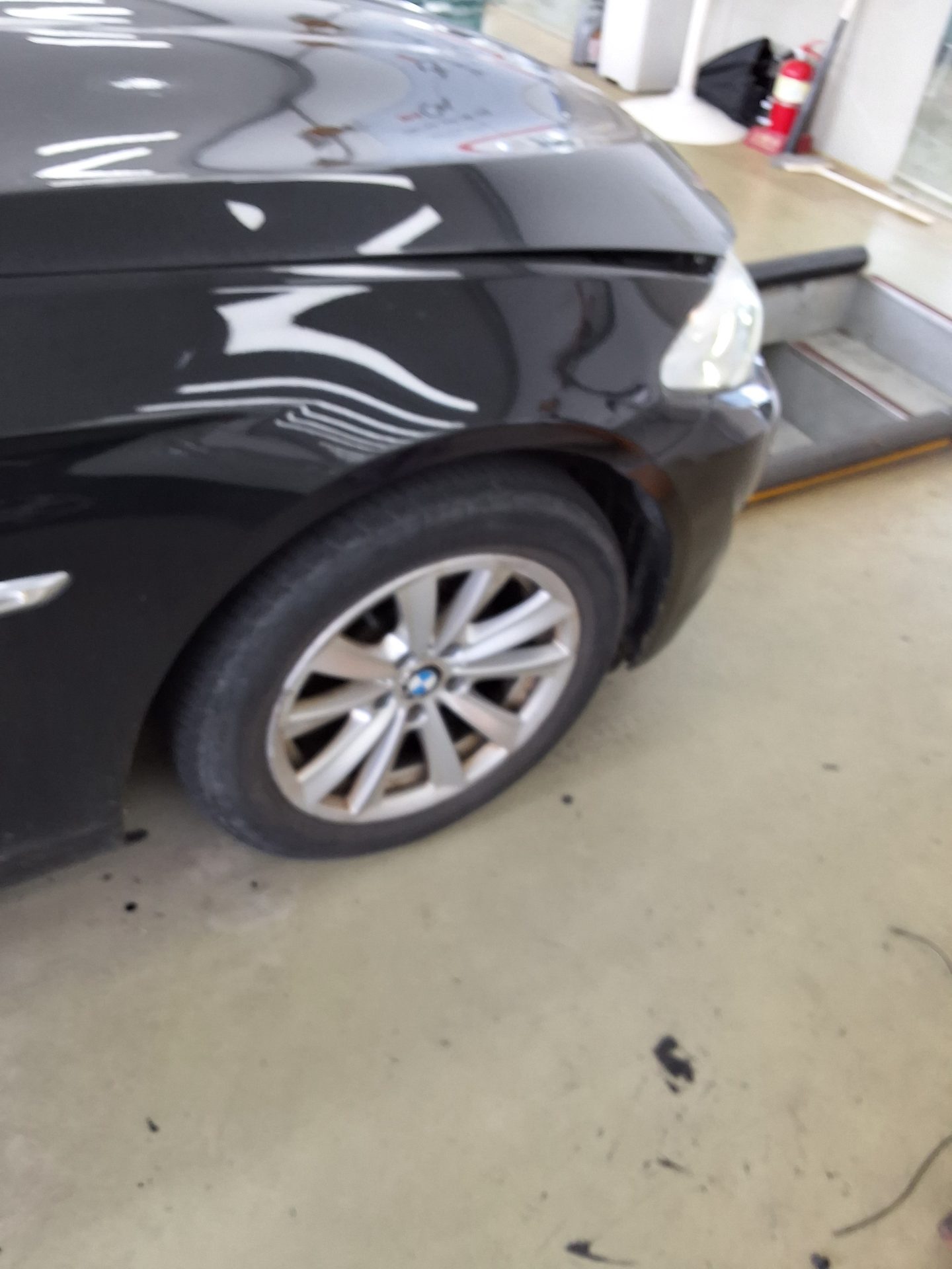 بي إم دبليو 5 Series (6Th Gen) 525D إكس درايف 2013 525d