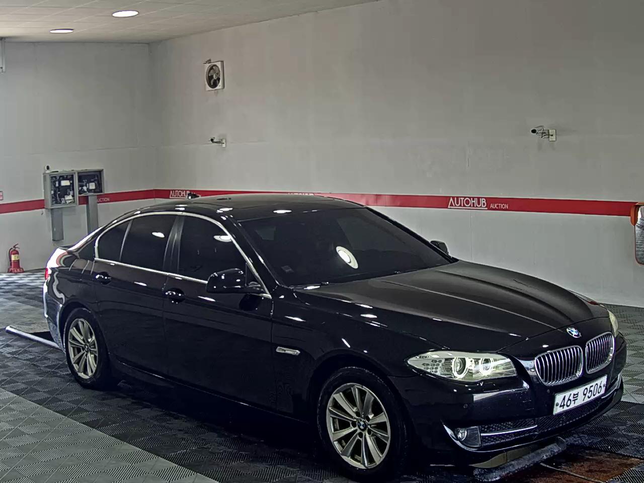 بي إم دبليو 5 Series (6Th Gen) 525D إكس درايف 2013 525d