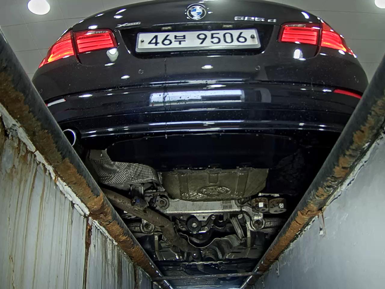 بي إم دبليو 5 Series (6Th Gen) 525D إكس درايف 2013 525d