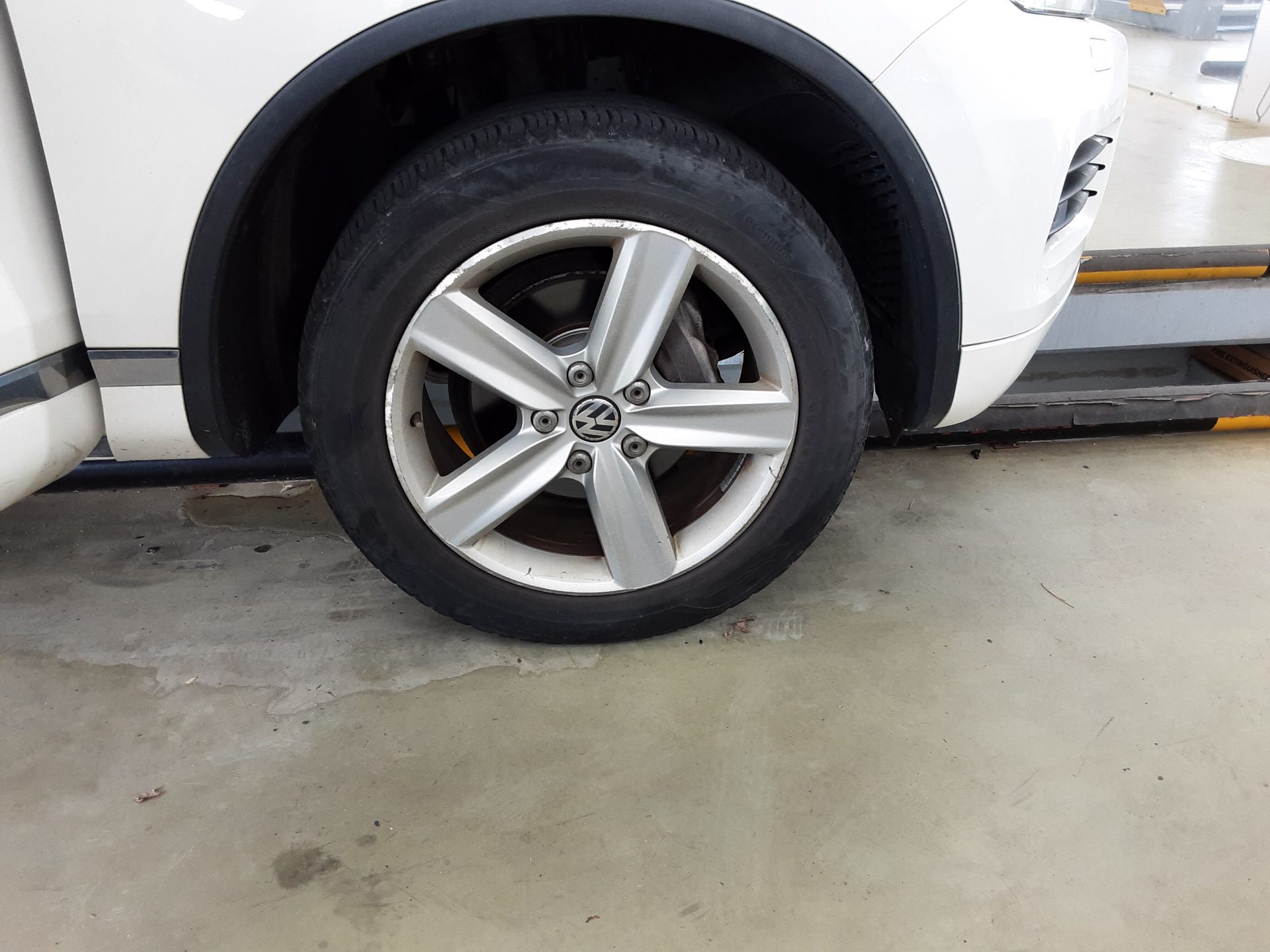 فولكس فاجن جديد طوارق (2Nd Gen) 3.0 V6 TDI Bluemotion 2012