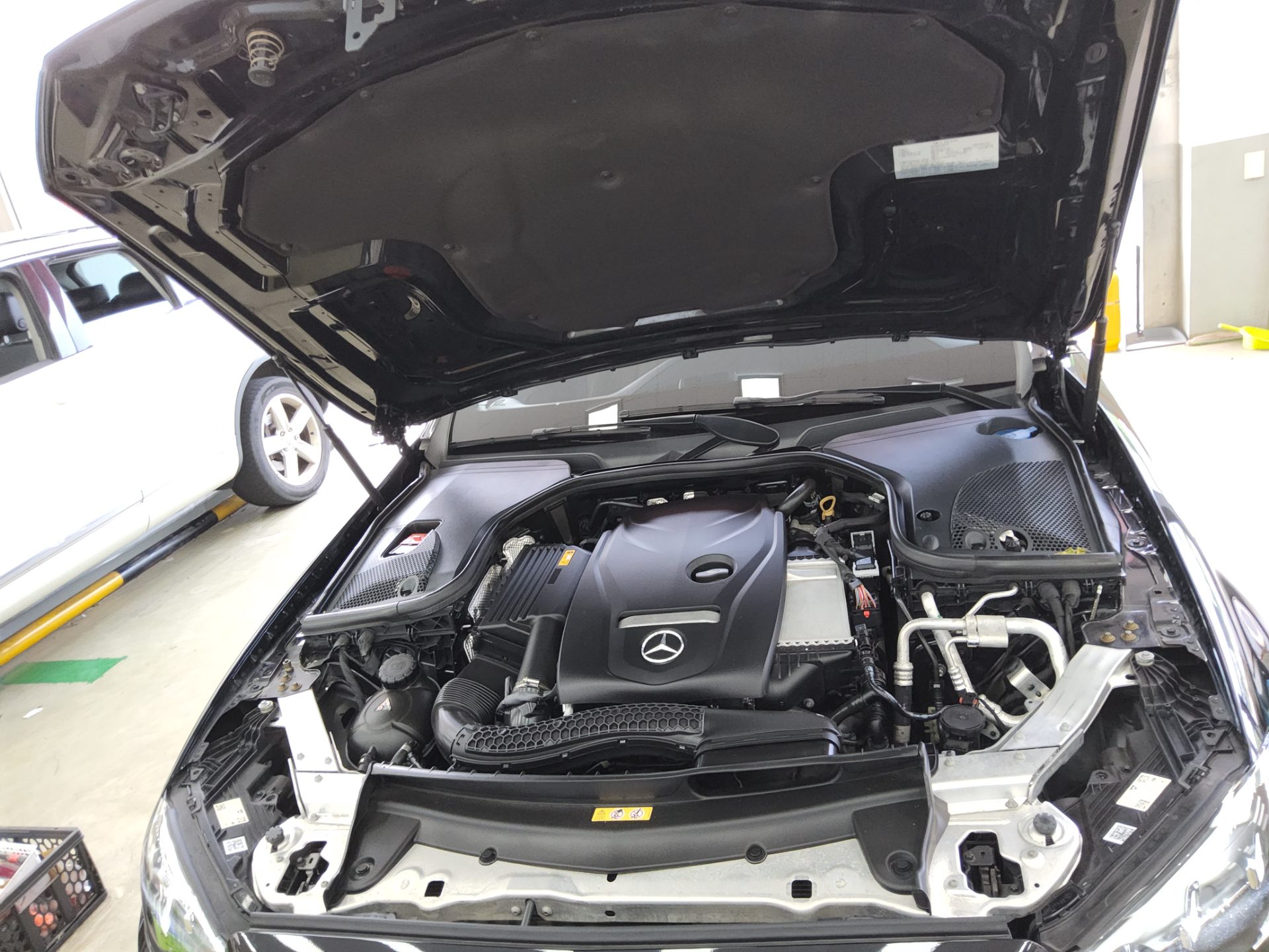 مرسيدس بنز E Class (5Th Gen) E250 Avantgarde 2021 E250