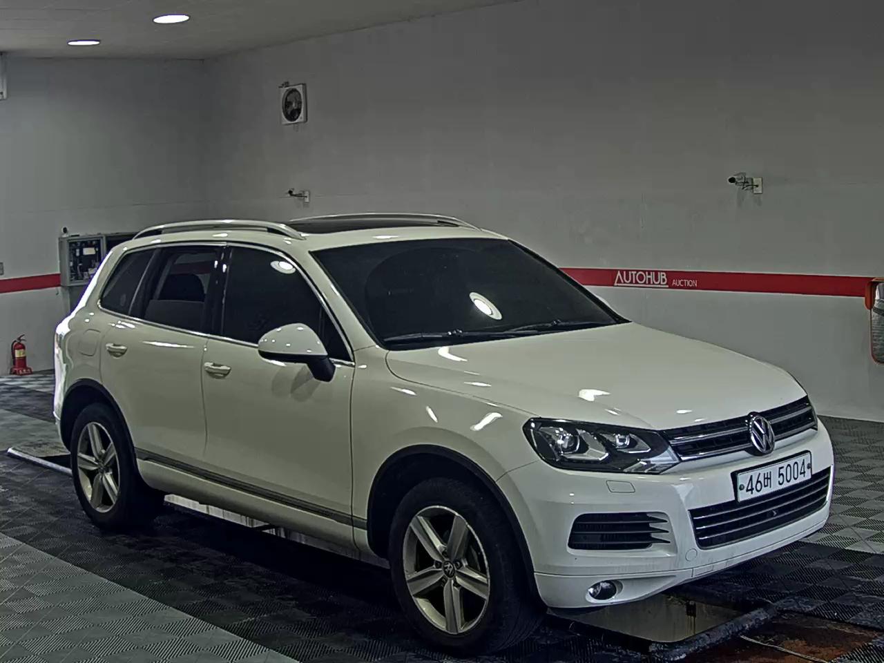 فولكس فاجن جديد طوارق (2Nd Gen) 3.0 V6 TDI Bluemotion 2012