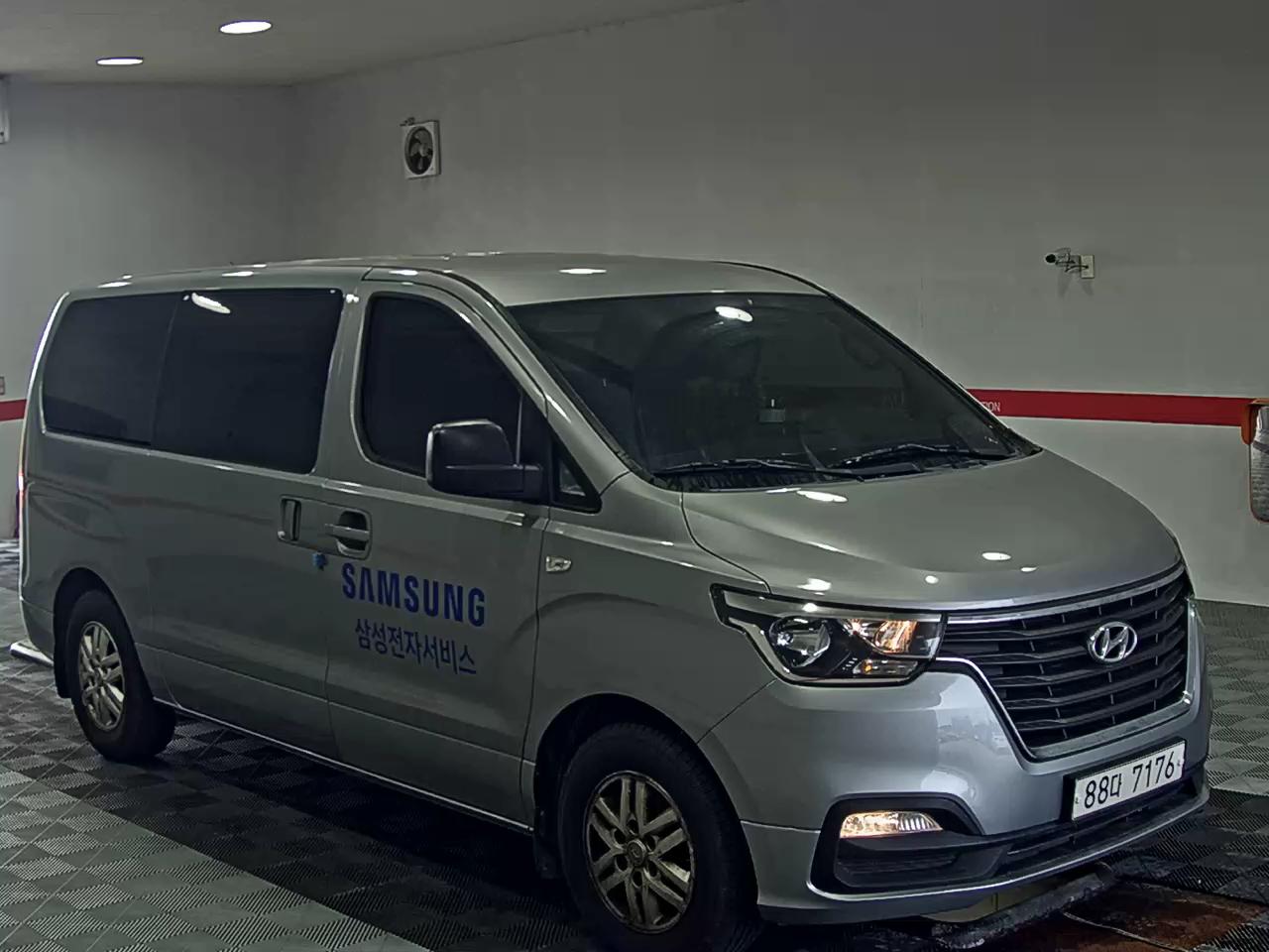 هيونداي الجديد جراند ستاركس 3 Seater ديزل فان سمارت 2021 VAN SMART