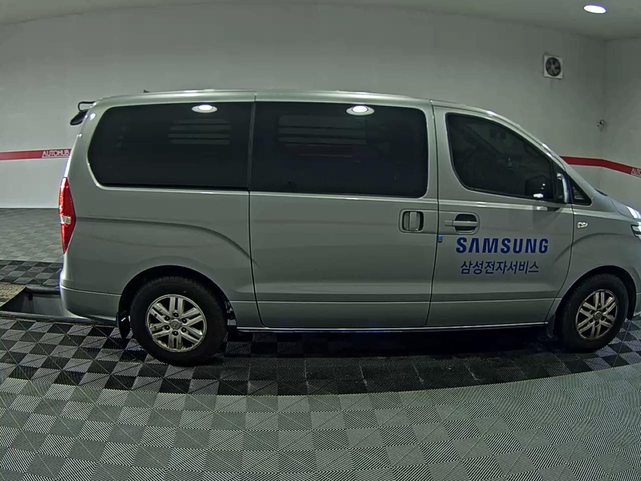 هيونداي الجديد جراند ستاركس 3 Seater ديزل فان سمارت 2021 VAN SMART
