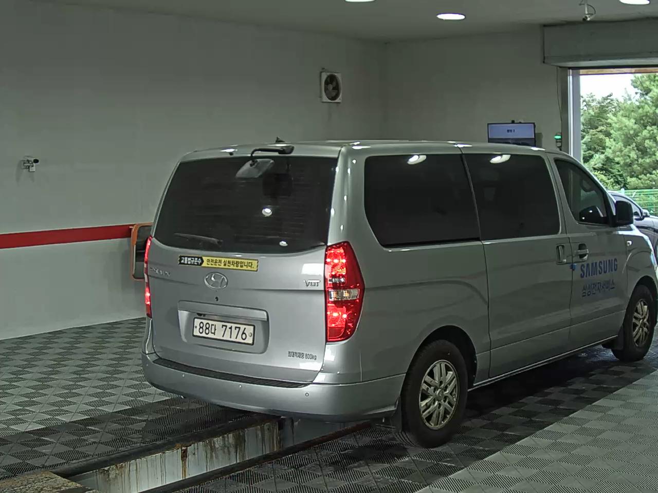 هيونداي الجديد جراند ستاركس 3 Seater ديزل فان سمارت 2021 VAN SMART