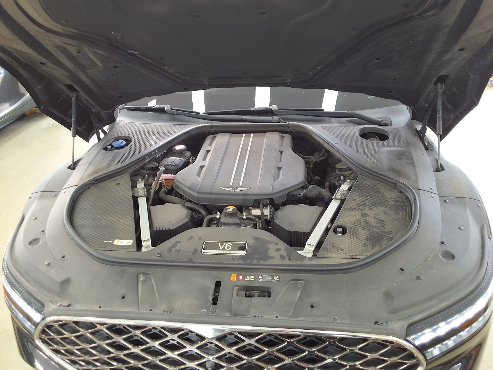 جينيسيس جينيسيس G90 2023 TURBO دفع رباعي BASE