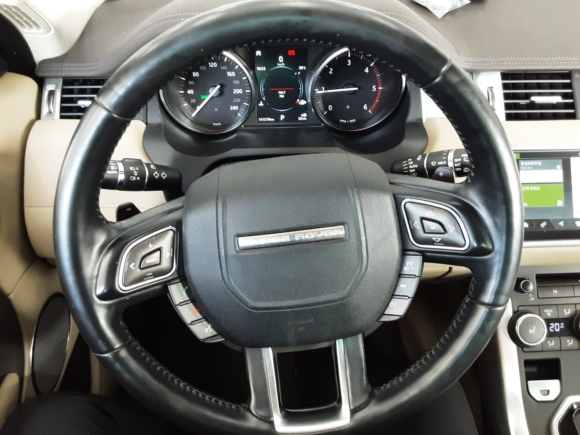 لاند روفر Rover رينج روفر Evoque 2.0 Td4 Se 2018 SE