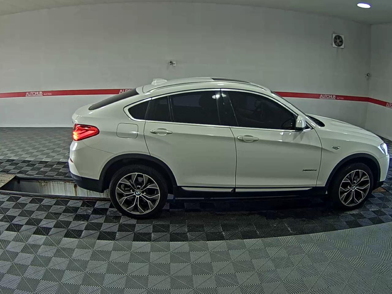بي إم دبليو X4 20D إكس درايف Sac 2017