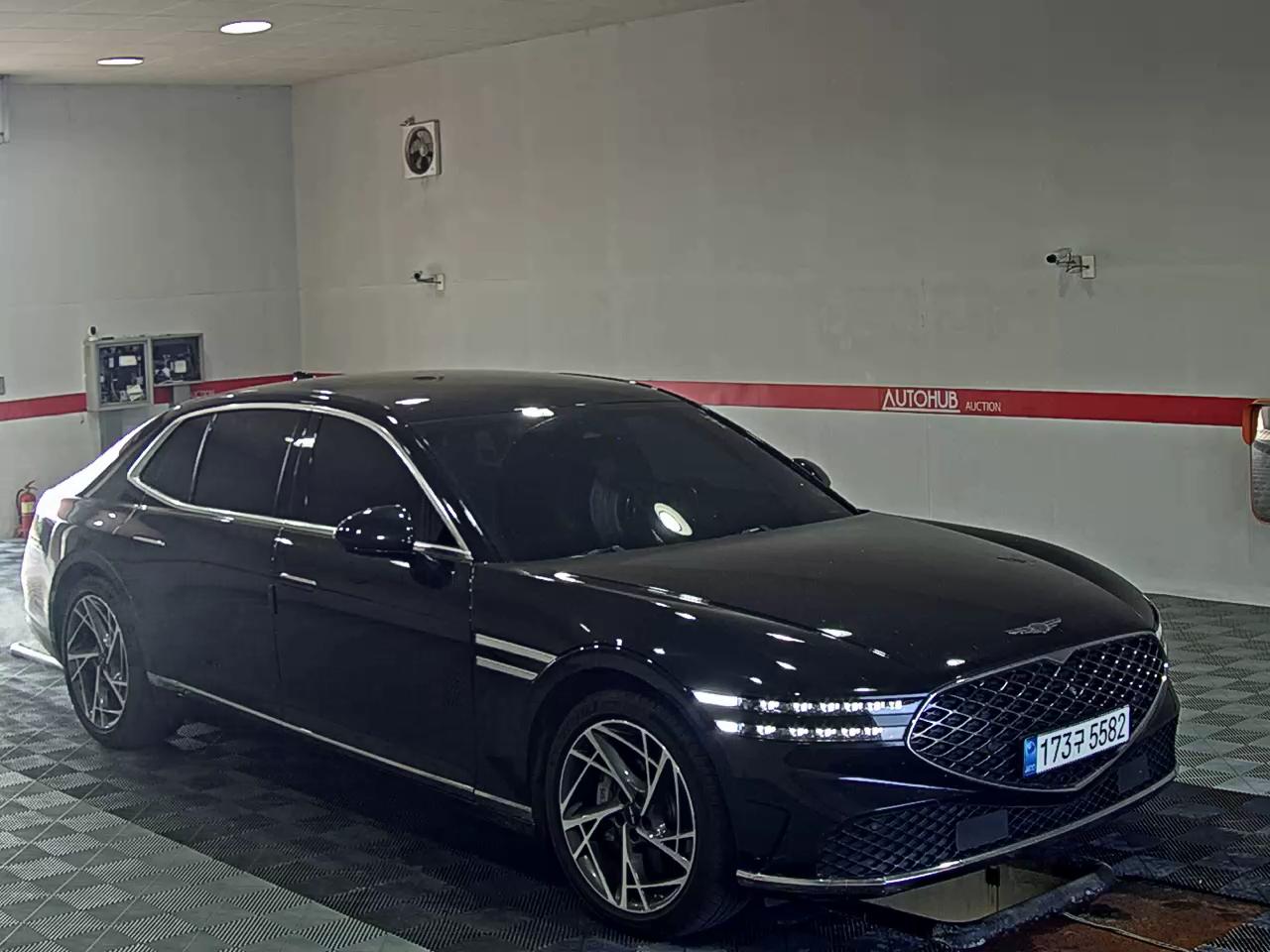 جينيسيس جينيسيس G90 2023 TURBO دفع رباعي BASE