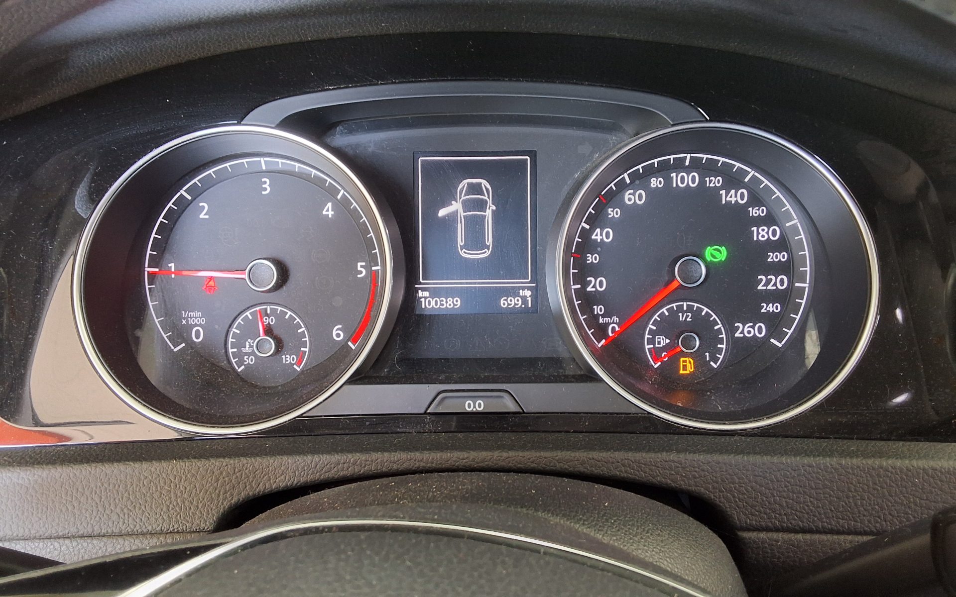 فولكس فاجن جولف (7Th Gen) 1.6 TDI Bluemotion 2014