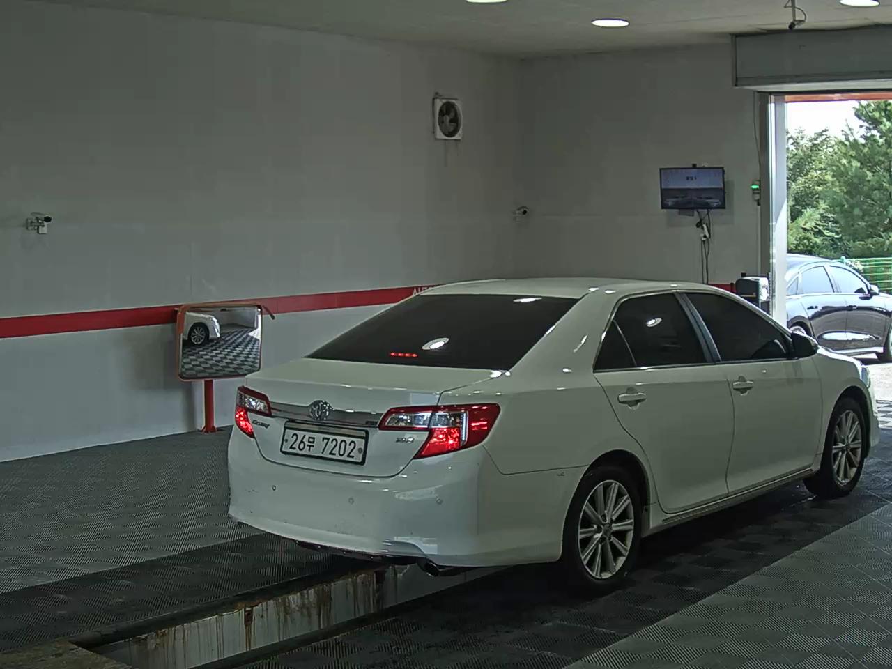 تويوتا كامري (9Th Gen) 2.5 Xle 2013