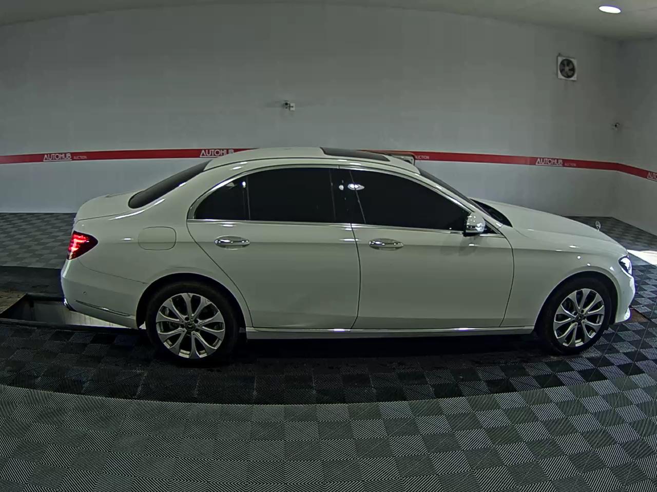 مرسيدس بنز E Class (5Th Gen) E220D فورماتيك إكسكلوسيف 2018 E220d 4MATIC إكسكلوسيف