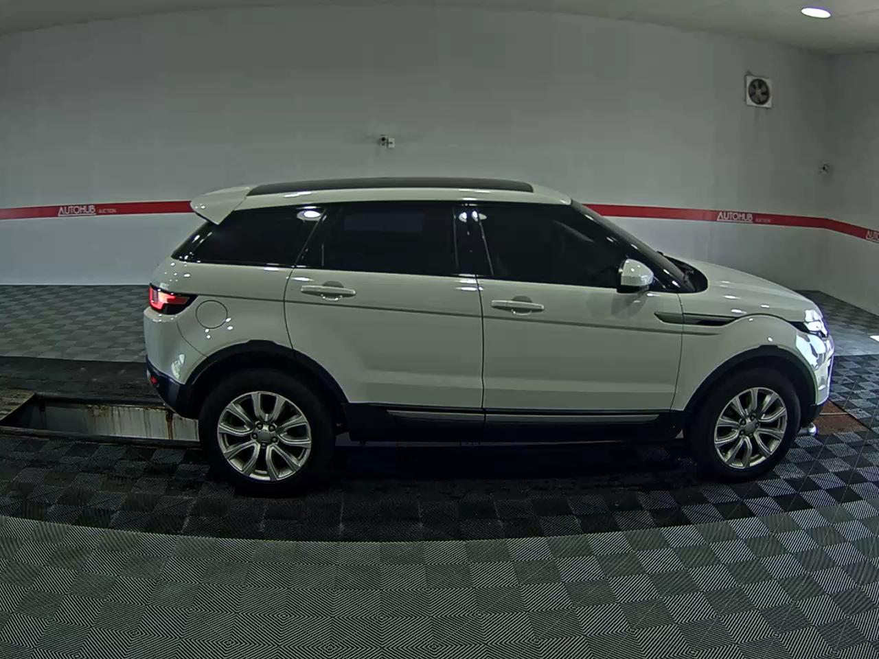 لاند روفر Rover رينج روفر Evoque 2.0 Td4 Se 2018 SE