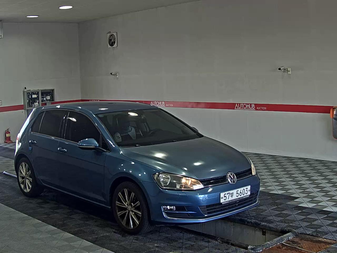 فولكس فاجن جولف (7Th Gen) 1.6 TDI Bluemotion 2014