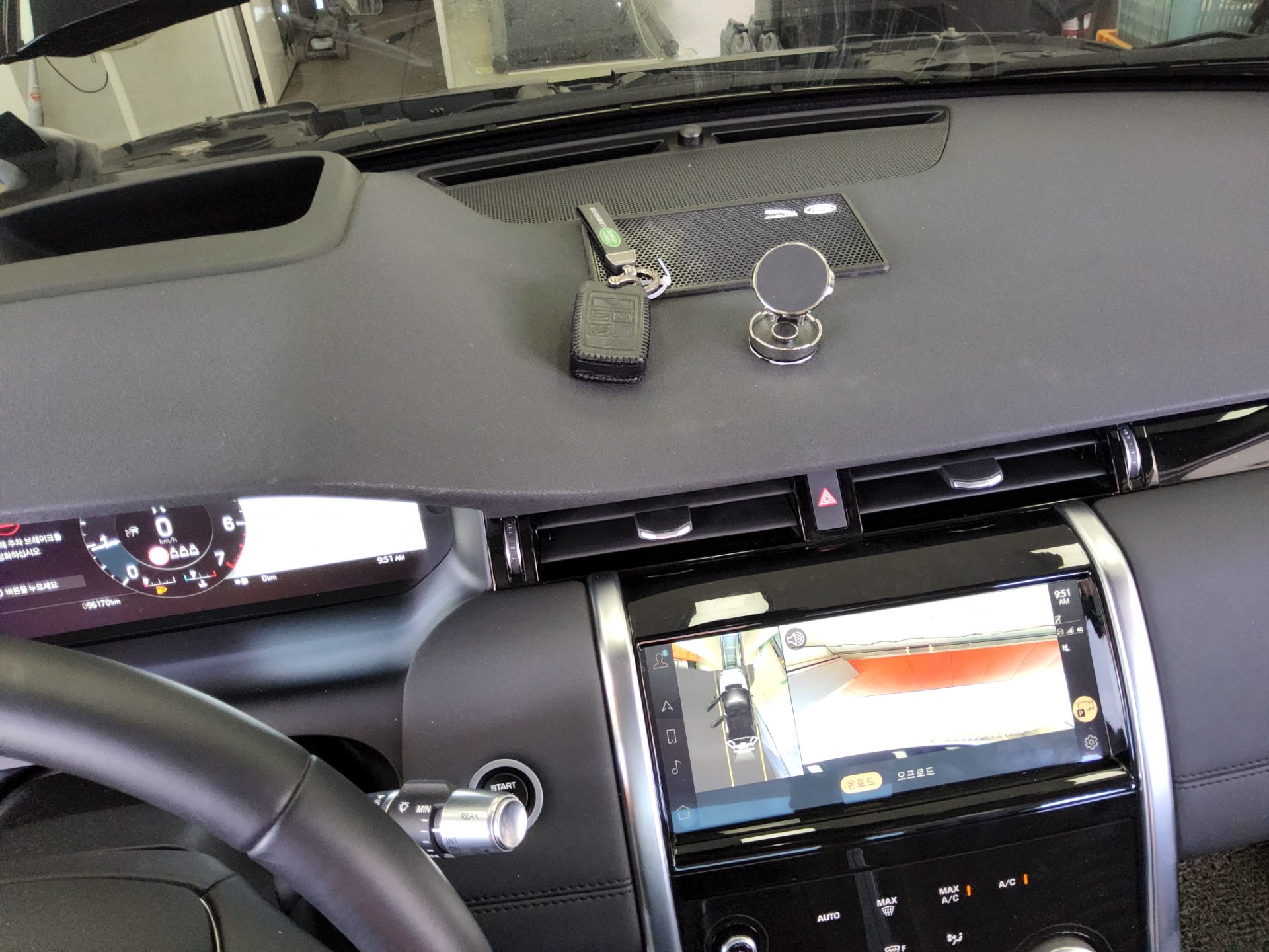 لاند روفر Rover Discovery Sport 2.0 P250 Se 2021 SPORT SE