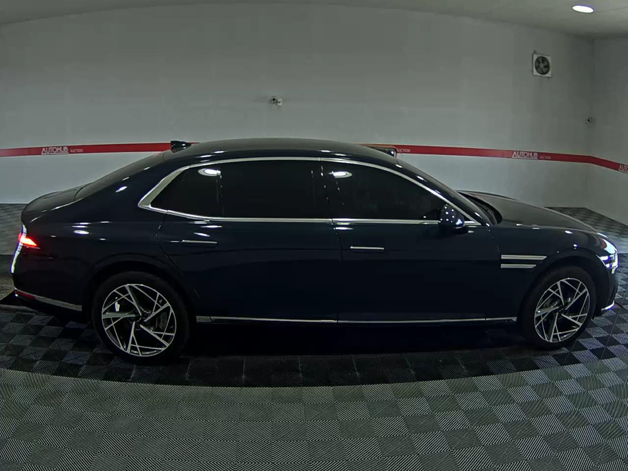 2022 - genesis g90