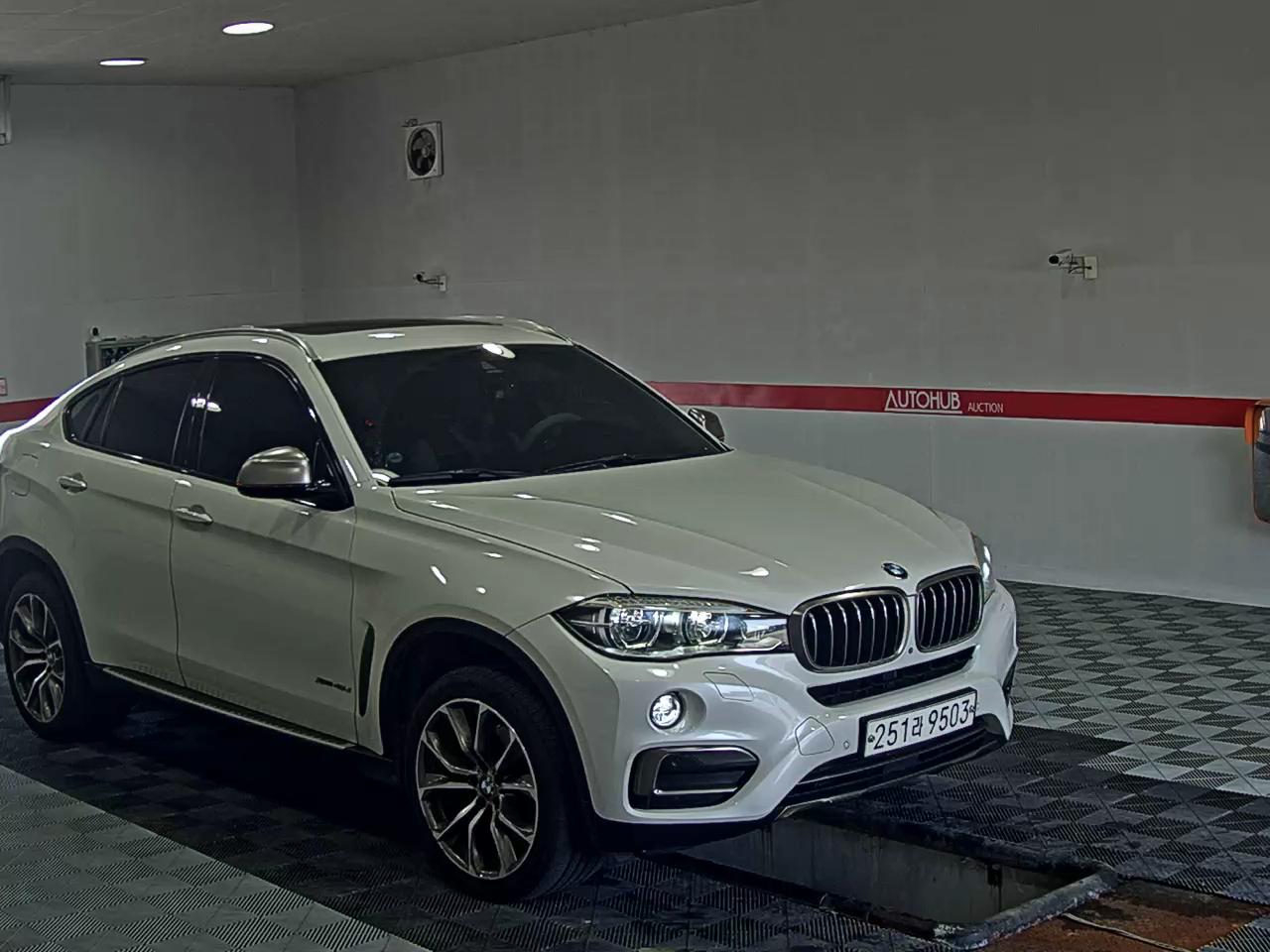 بي إم دبليو X6 (2Nd Gen) 40D إكس درايف 2015