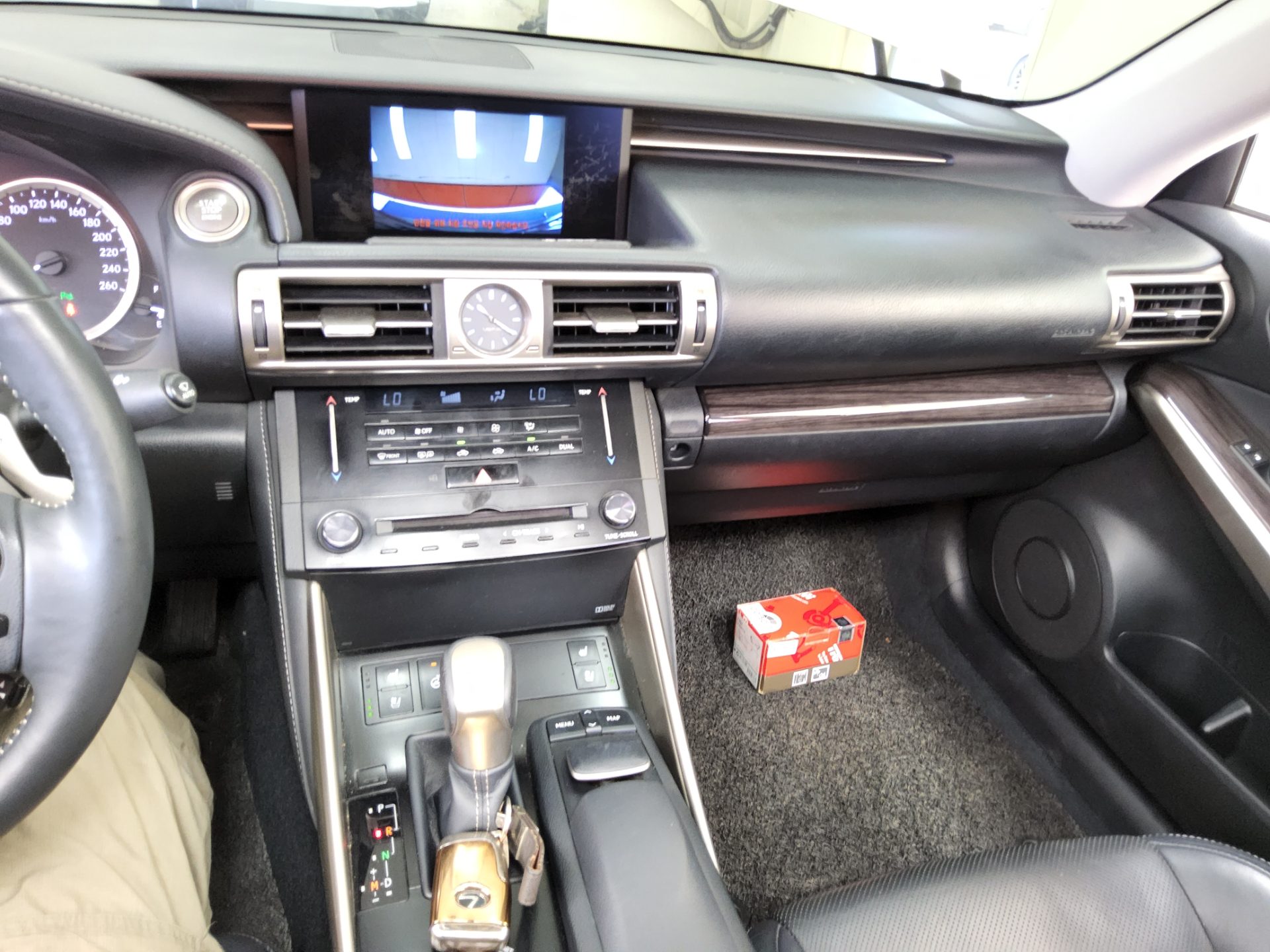 لكزس آي إس (3Rd Gen) 250 Supreme 2014