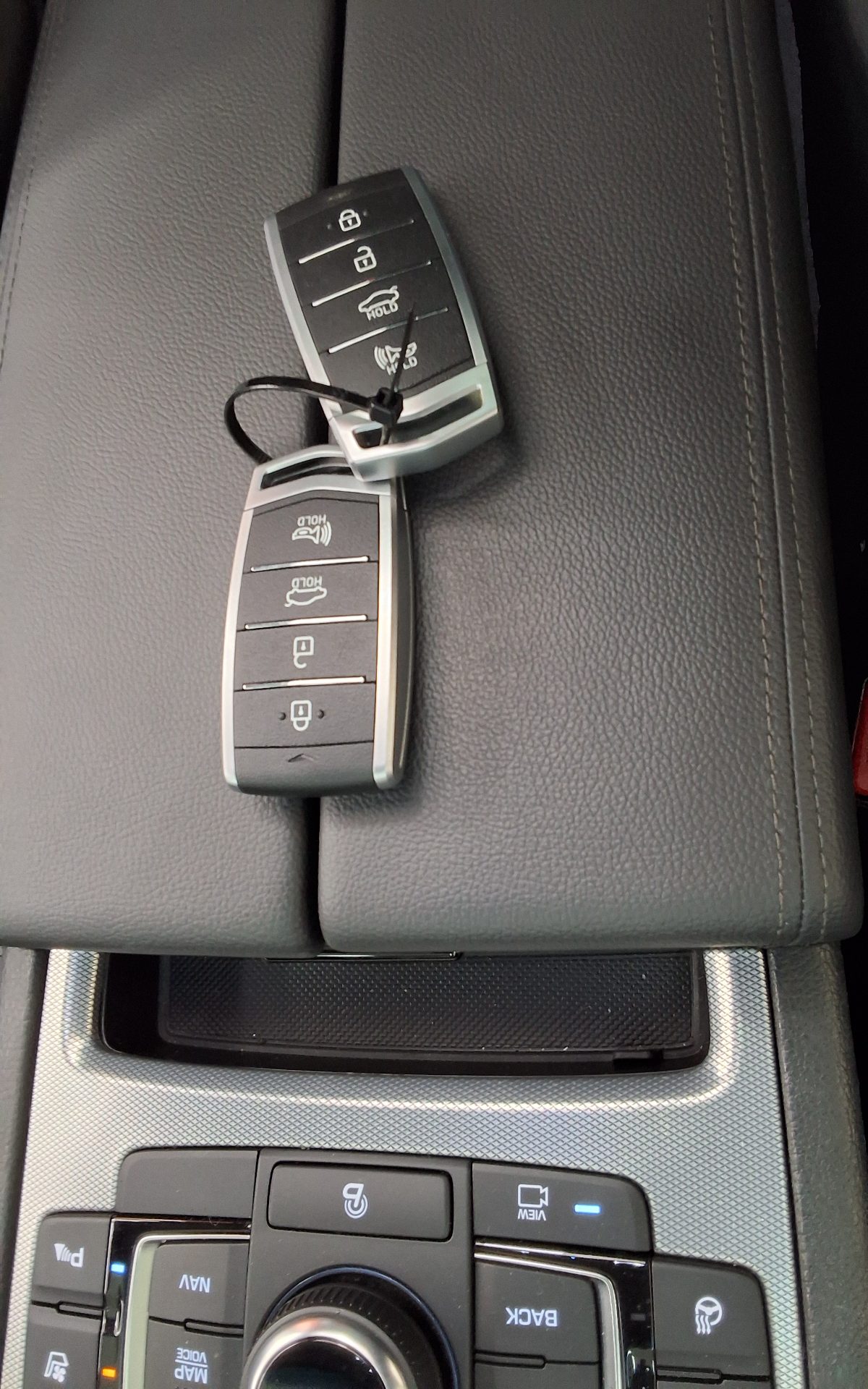 2018 - genesis g80