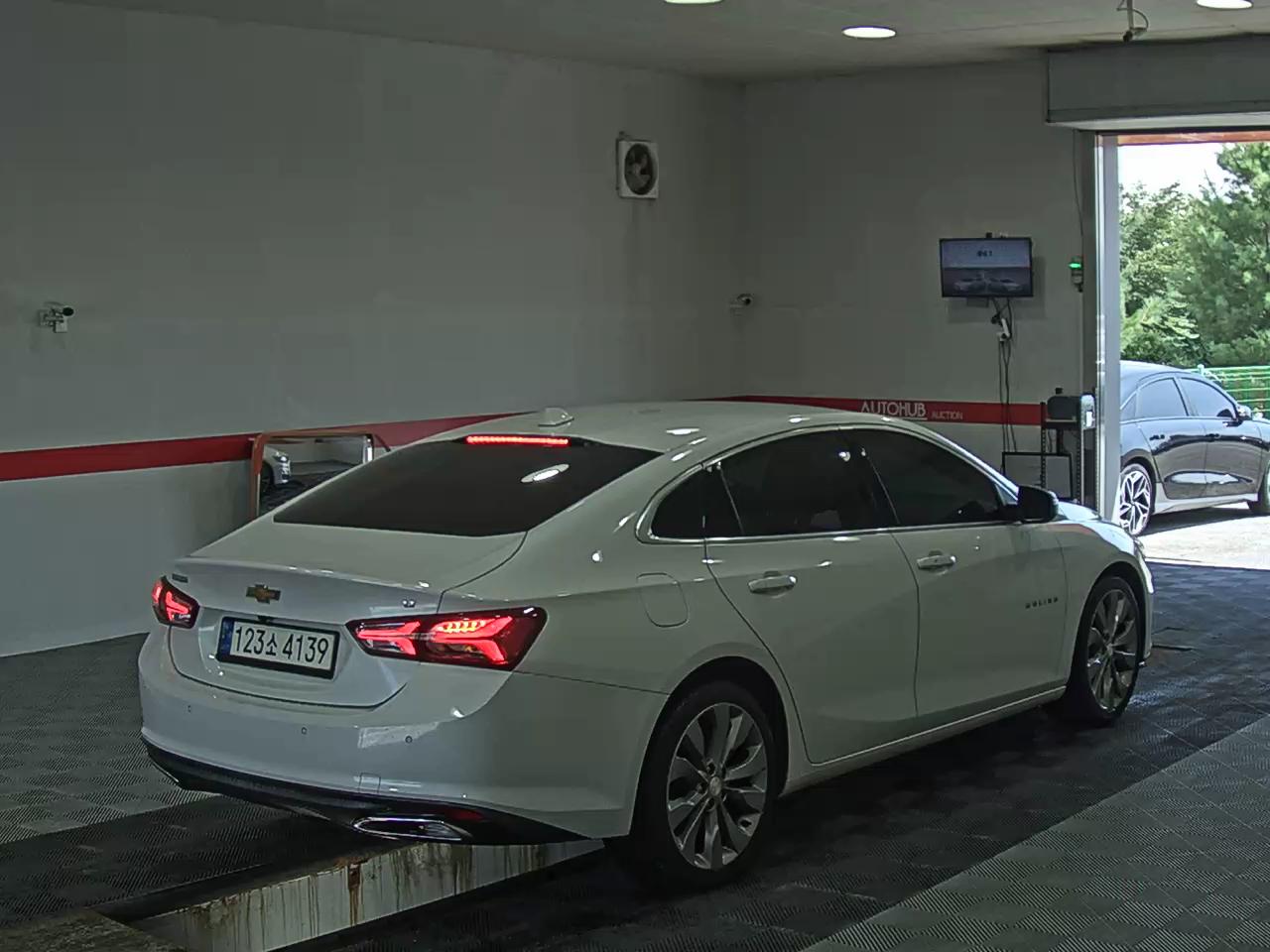 2021 - chevrolet malibu