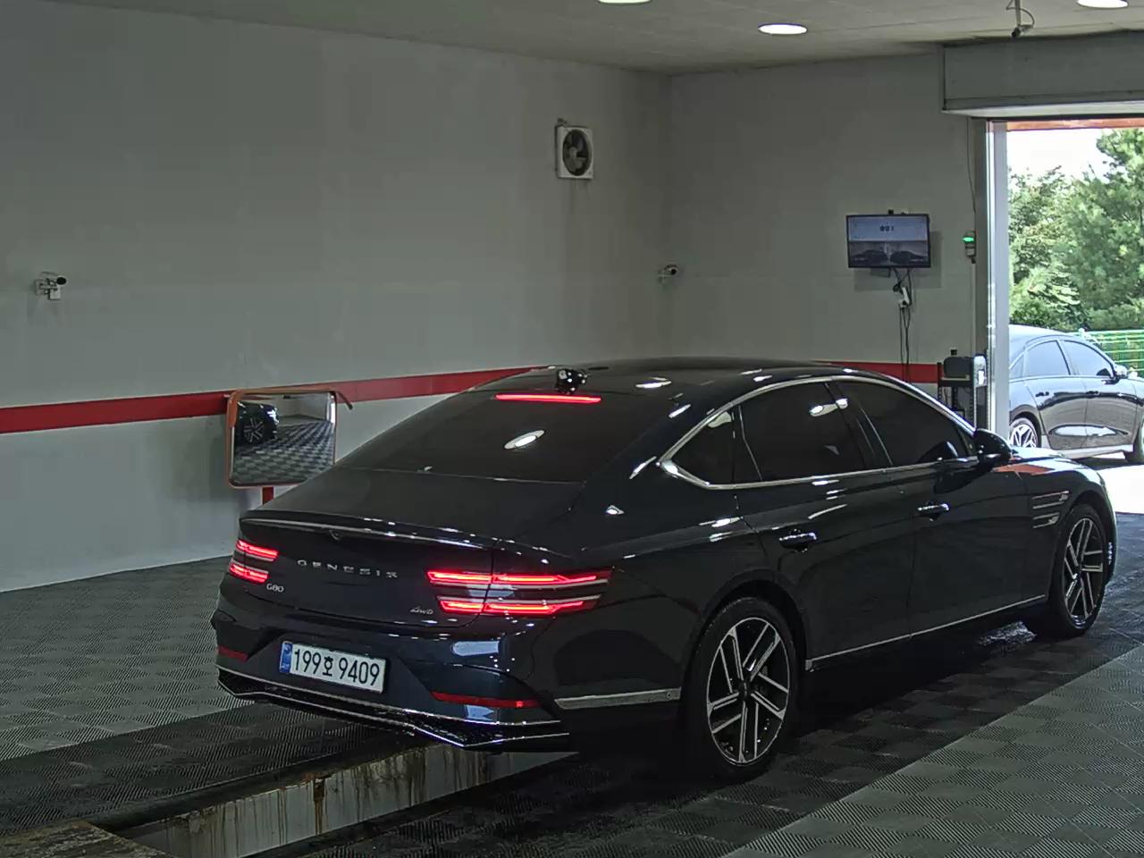 جينيسيس جينيسيس G80 2026 دفع رباعي BASE
