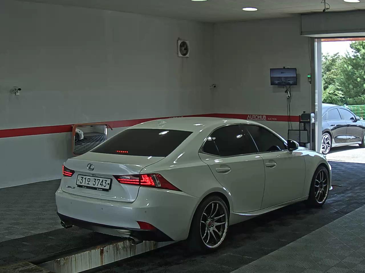 لكزس آي إس (3Rd Gen) 250 Supreme 2014