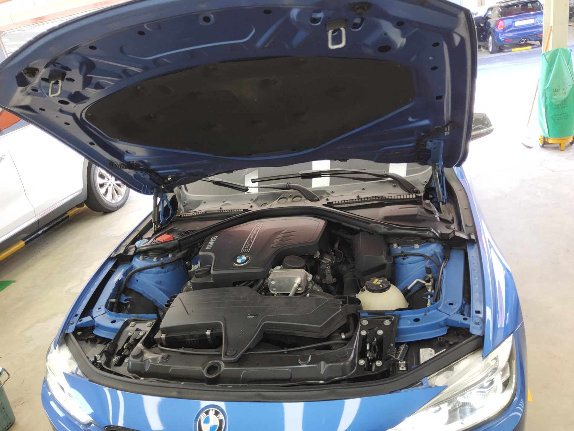 بي إم دبليو 3 Series (6Th Gen) 320I M Sport 2016 SPORT