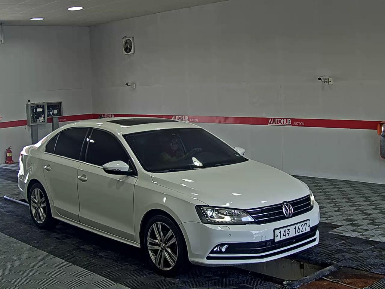 فولكس فاجن جيتا (6Th Gen) 2.0 TDI Bluemotion بريميوم 2015 بريميوم