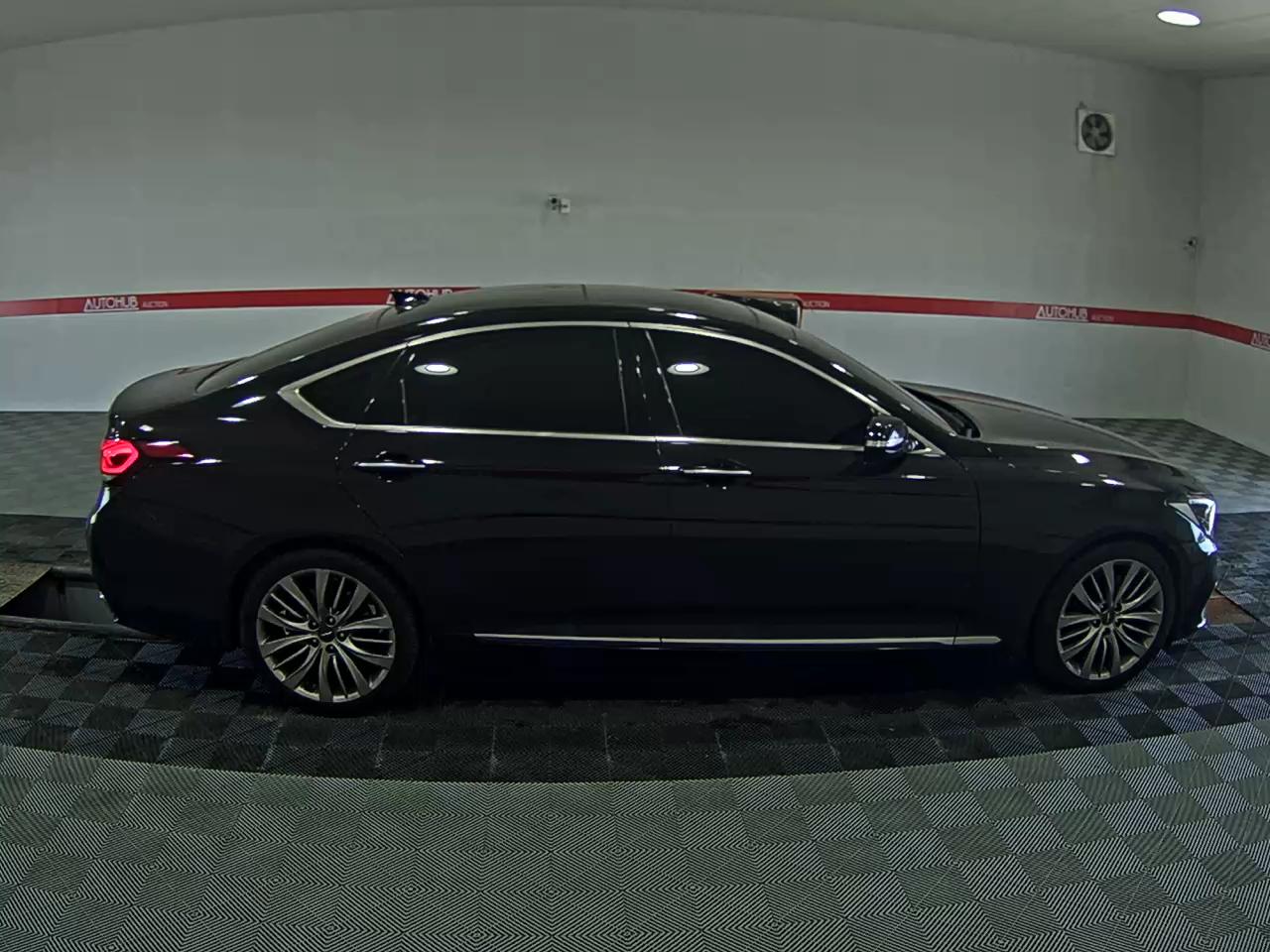 2018 - genesis g80