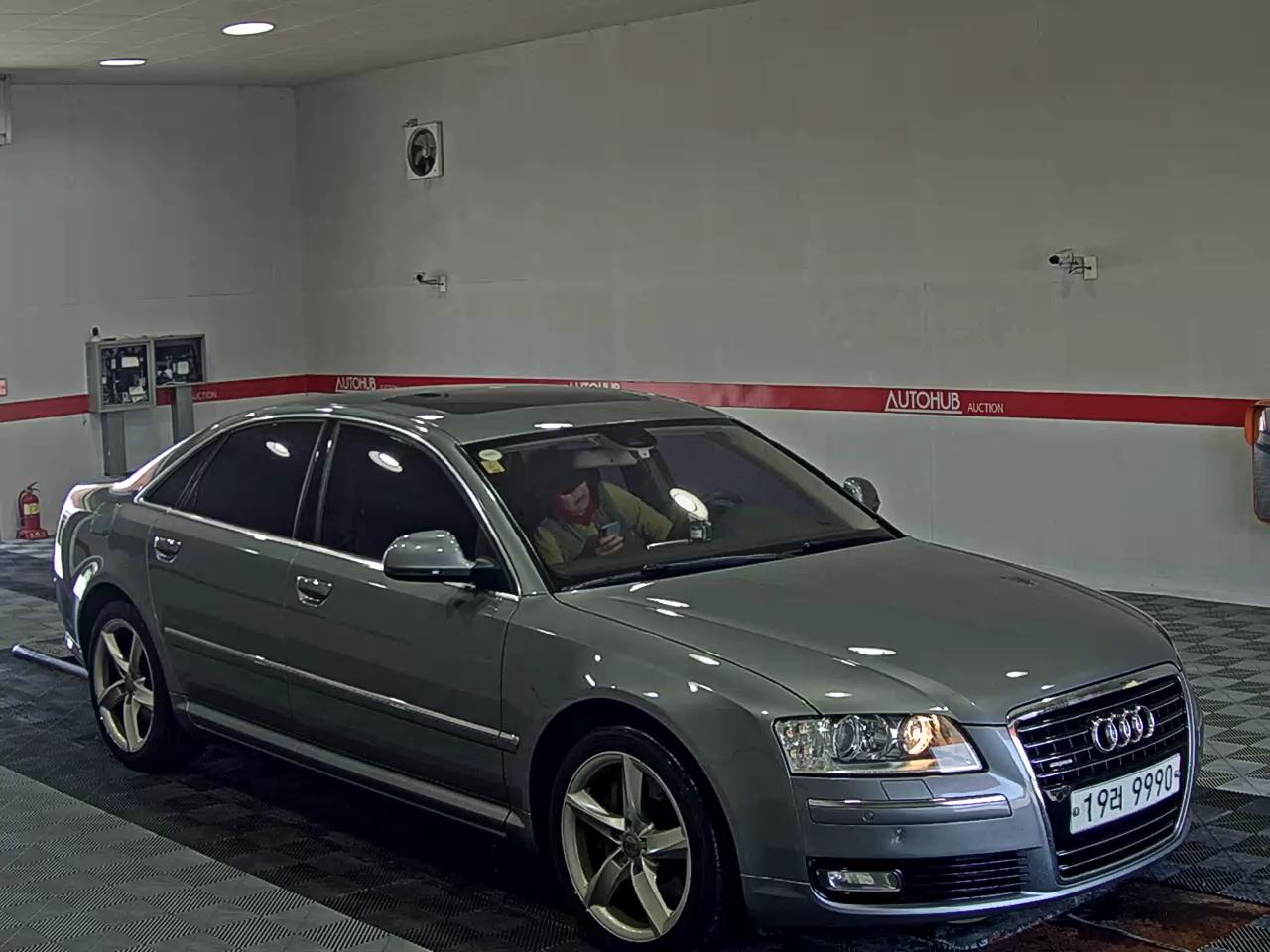 أودي إيه 8 (2Nd Gen) 4.2 Fsi كواترو 2010
