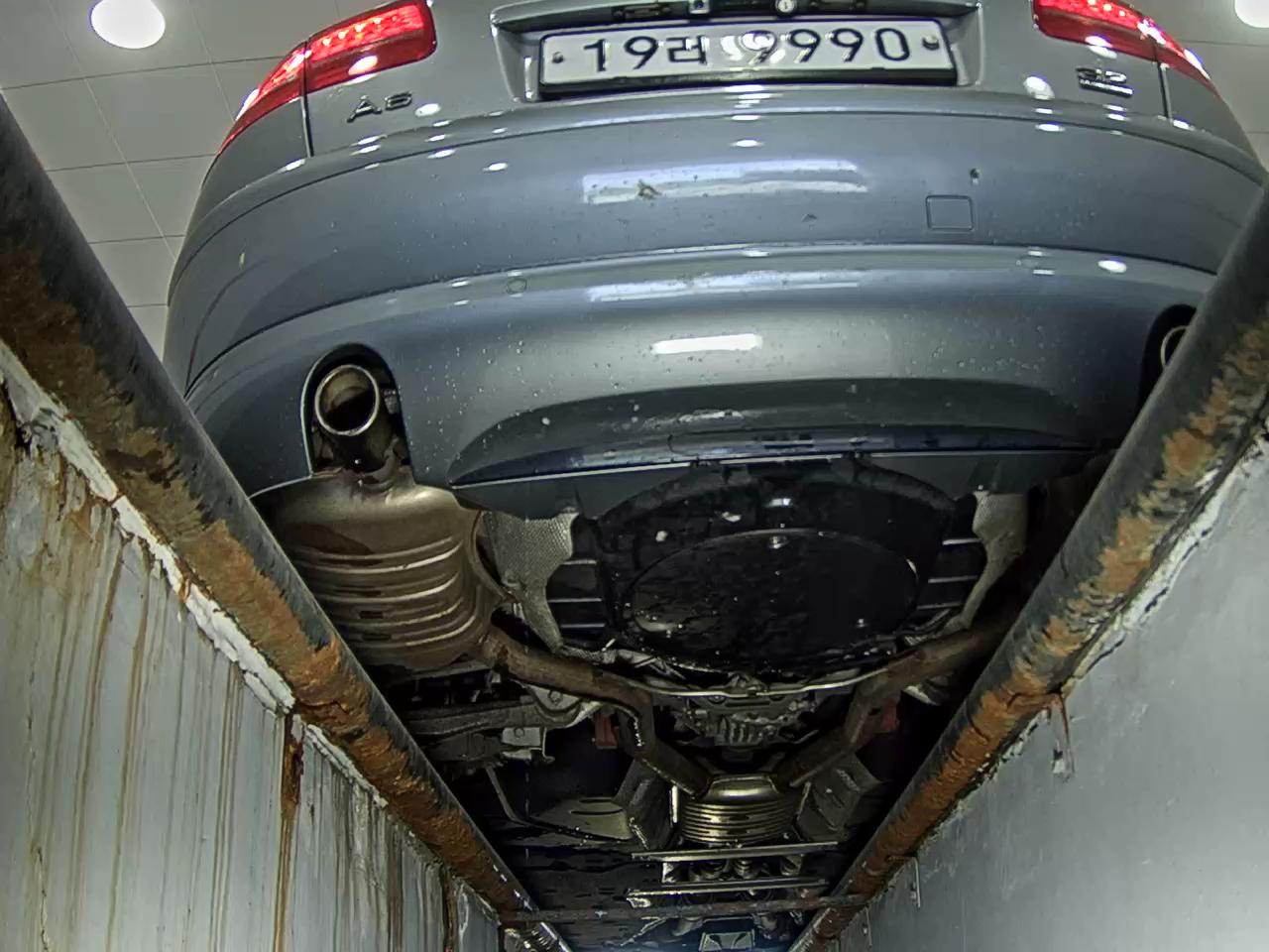 أودي إيه 8 (2Nd Gen) 4.2 Fsi كواترو 2010