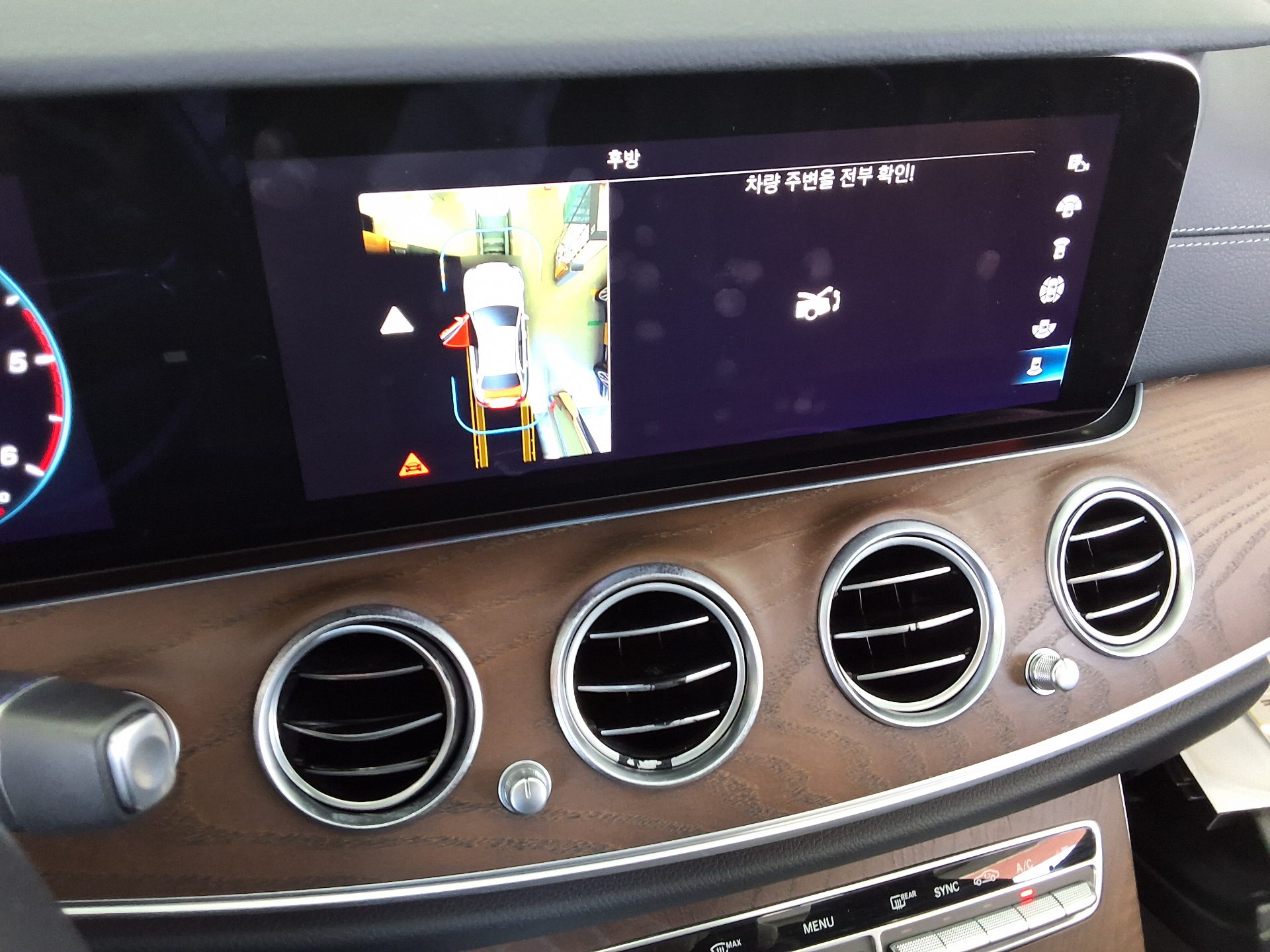 مرسيدس بنز E Class (5Th Gen) E220D فورماتيك إكسكلوسيف 2021 E220d 4MATIC إكسكلوسيف