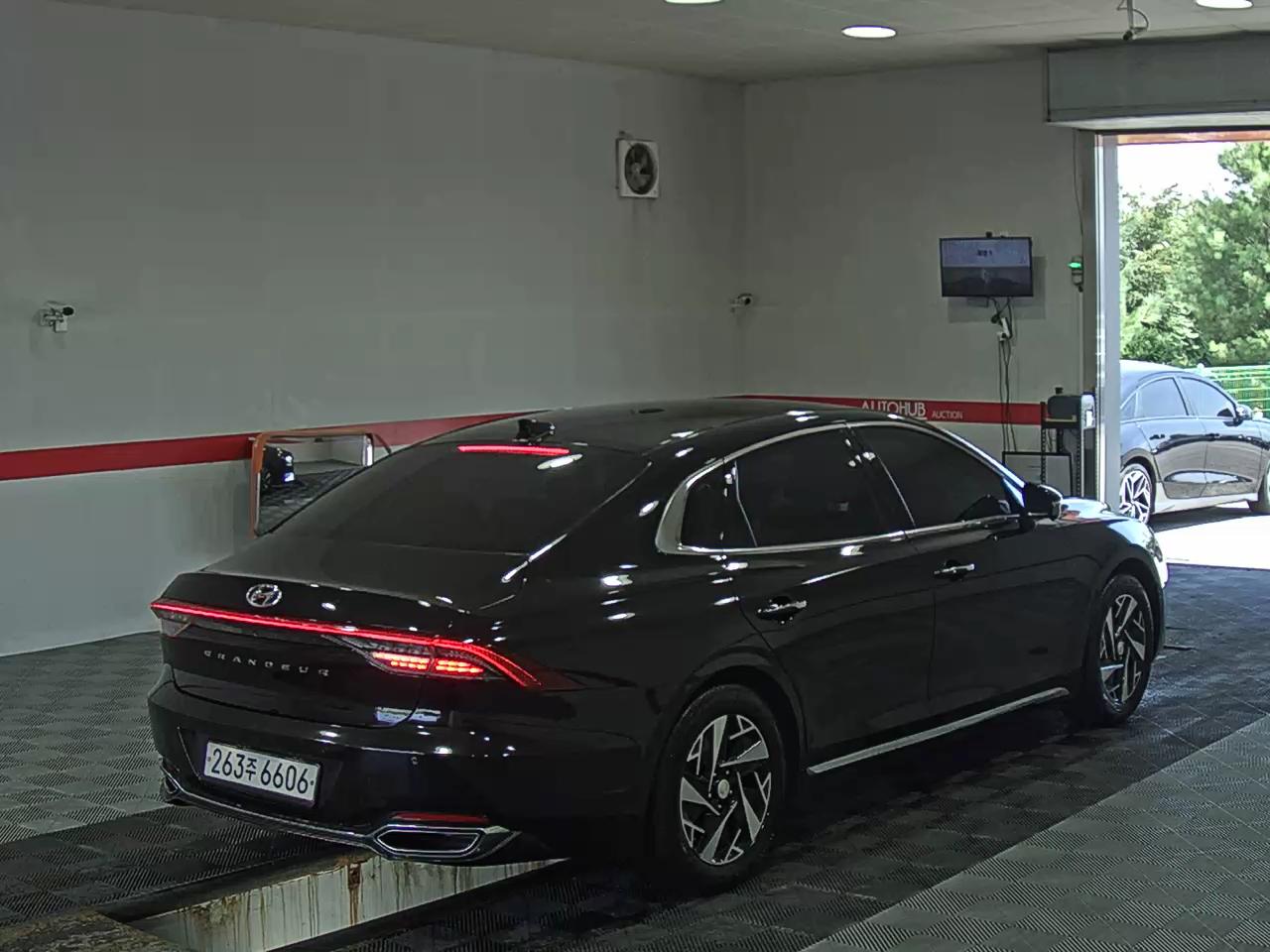 2021 - hyundai grandeur