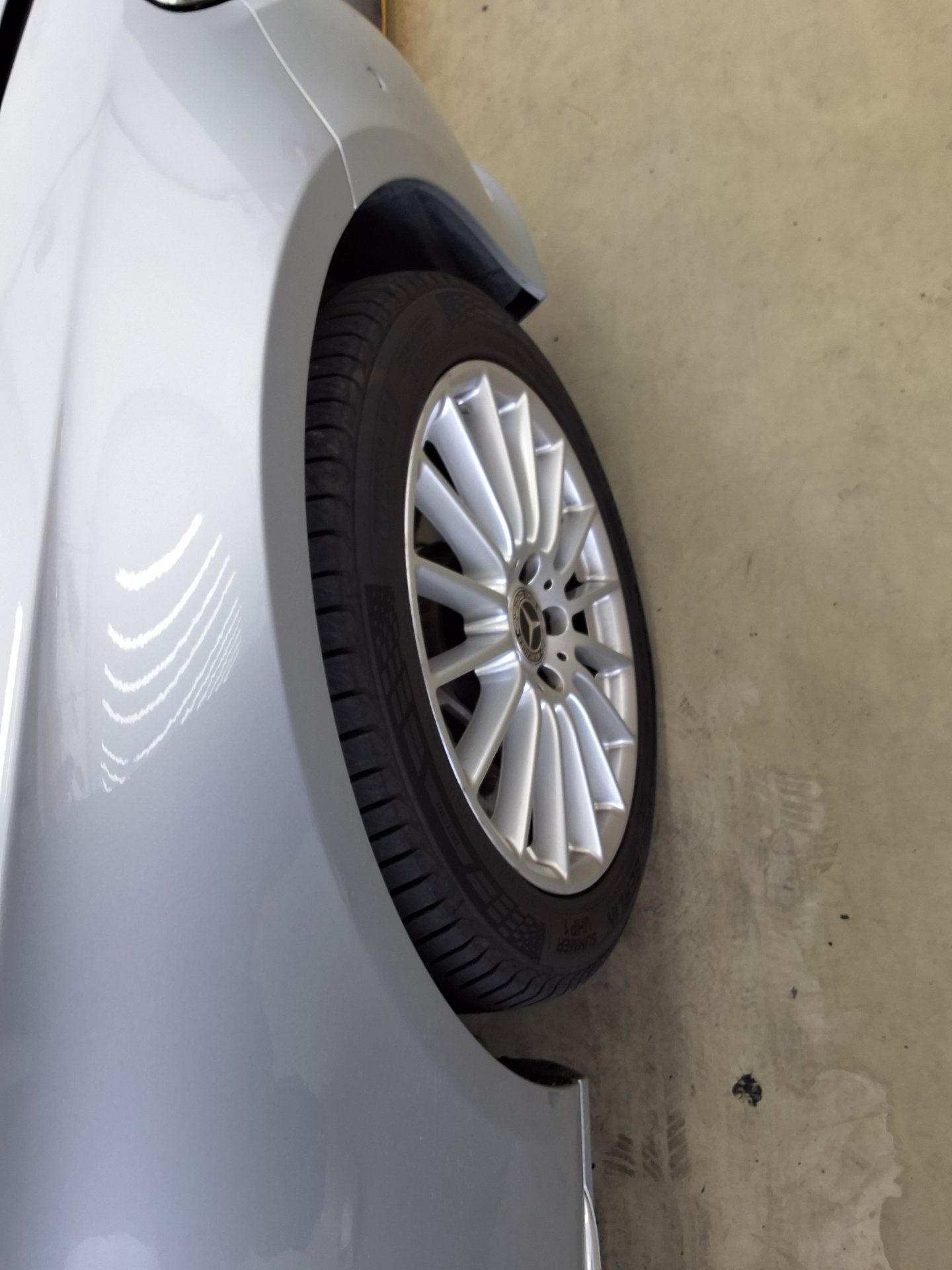 مرسيدس بنز E Class (5Th Gen) E220D فورماتيك إكسكلوسيف 2021 E220d 4MATIC إكسكلوسيف