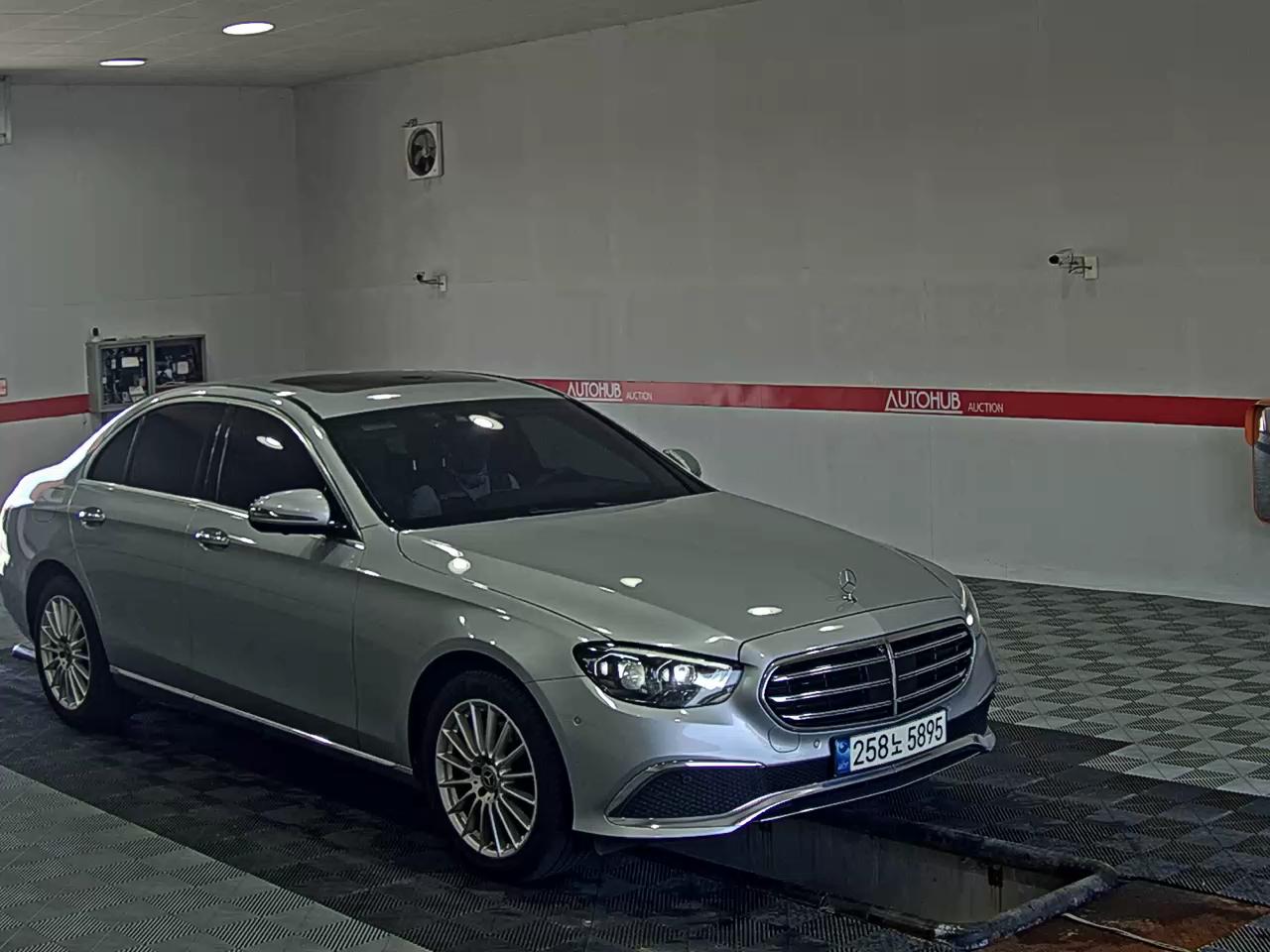 مرسيدس بنز E Class (5Th Gen) E220D فورماتيك إكسكلوسيف 2021 E220d 4MATIC إكسكلوسيف